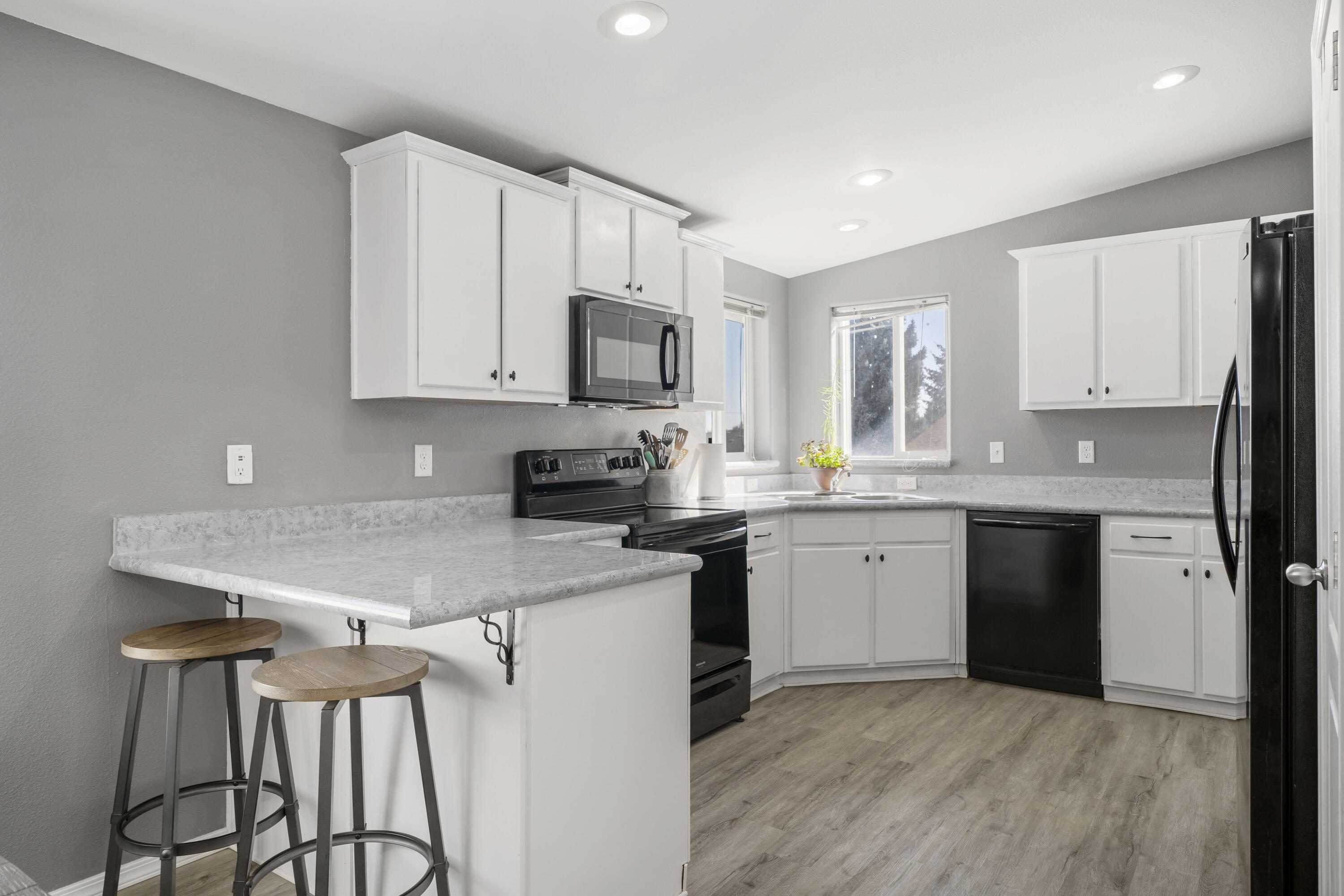 1255 SW Salsify Lane