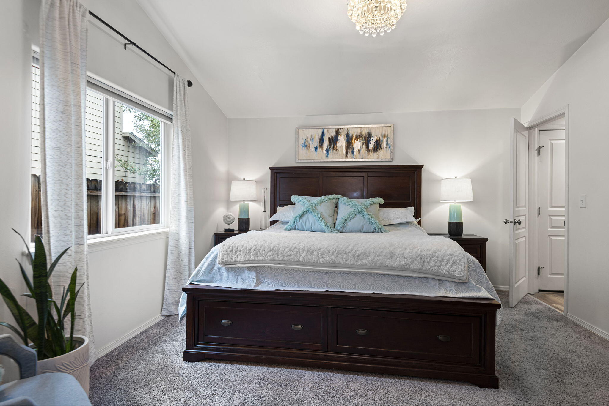 2799 NE Aldrich Avenue