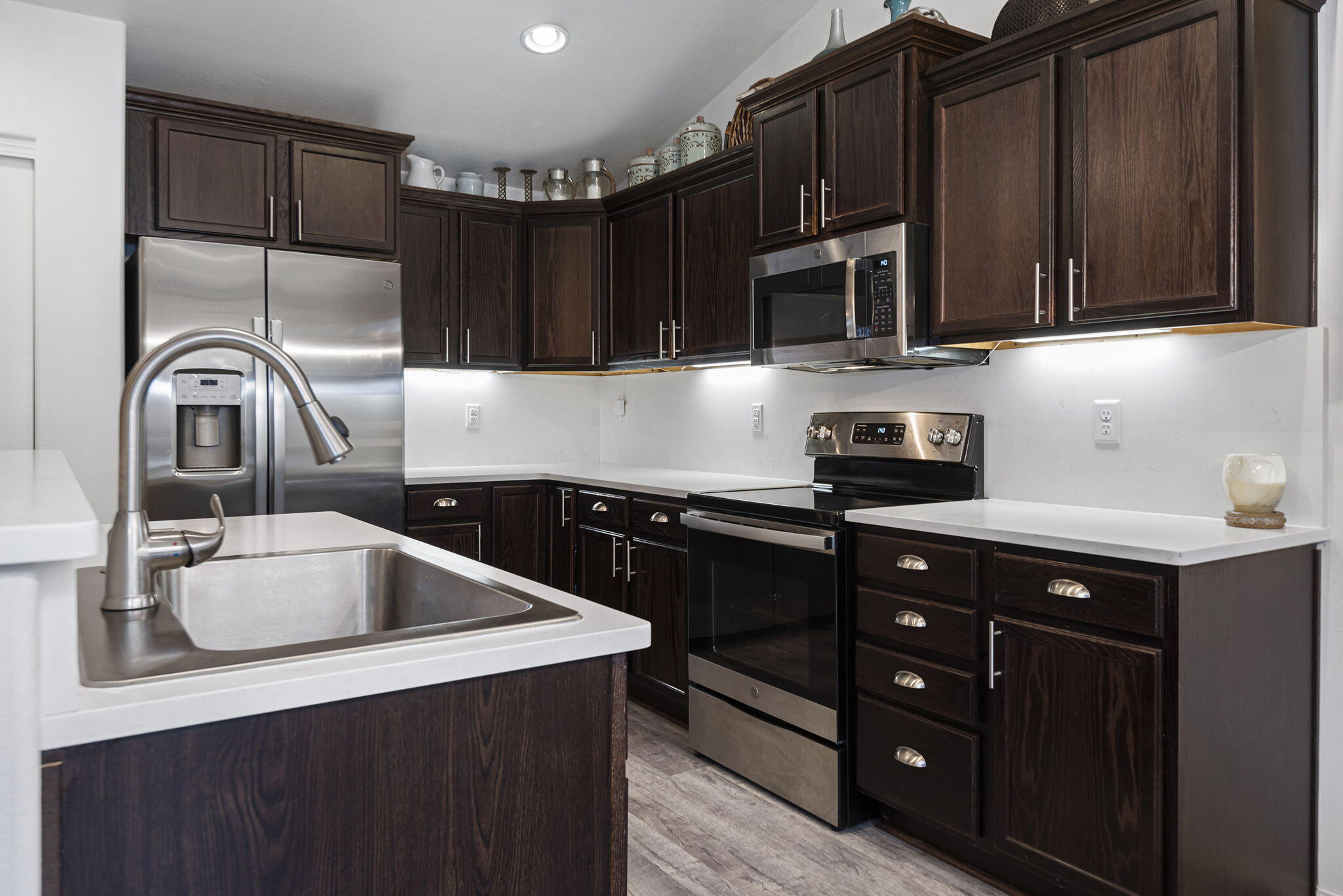 2799 NE Aldrich Avenue