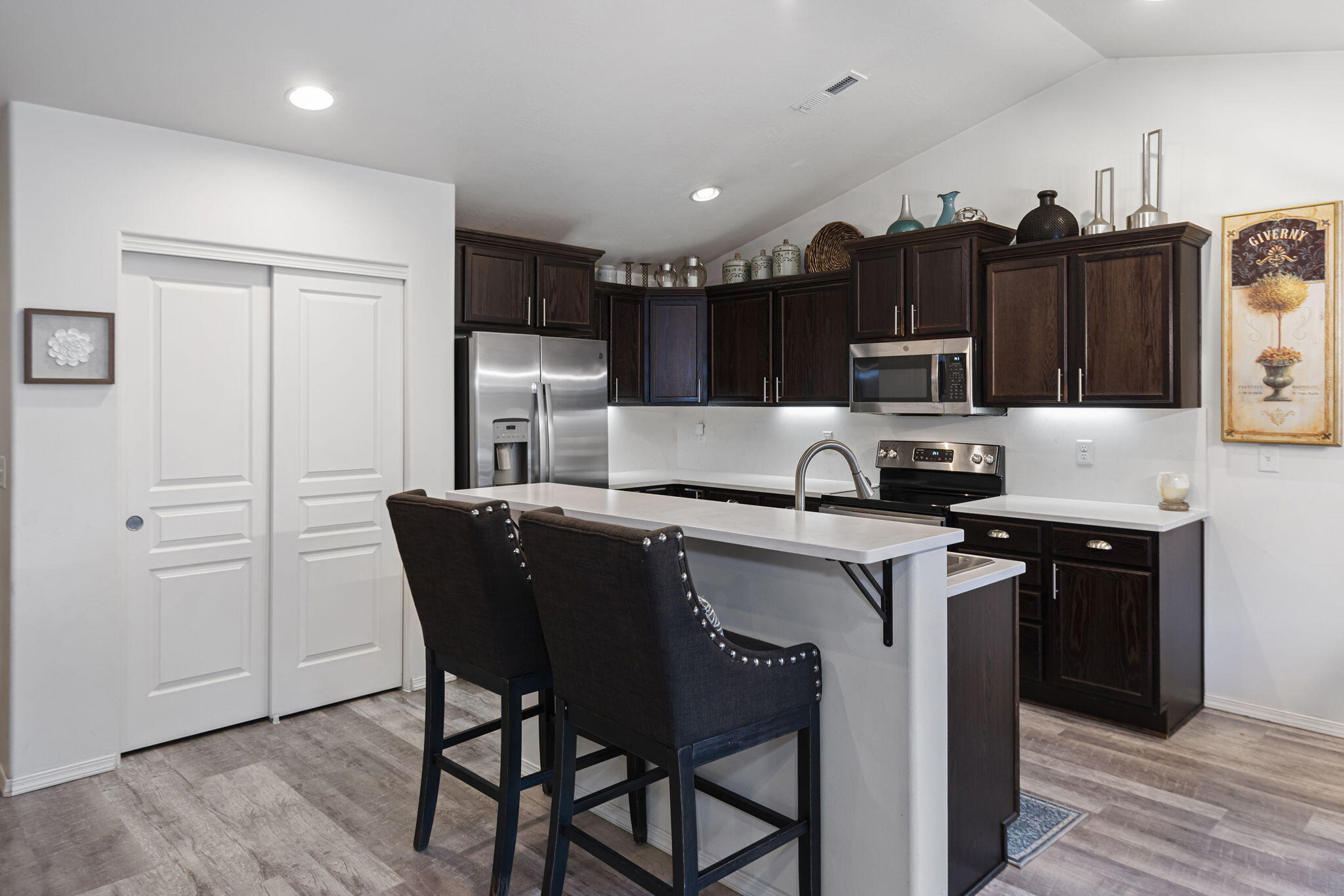 2799 NE Aldrich Avenue