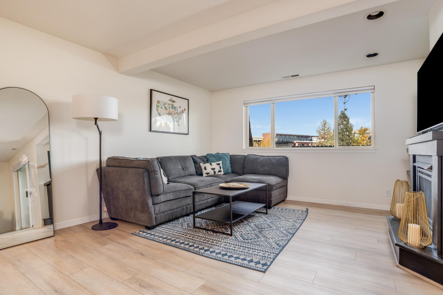 1801 NE Purcell Boulevard, Unit 7