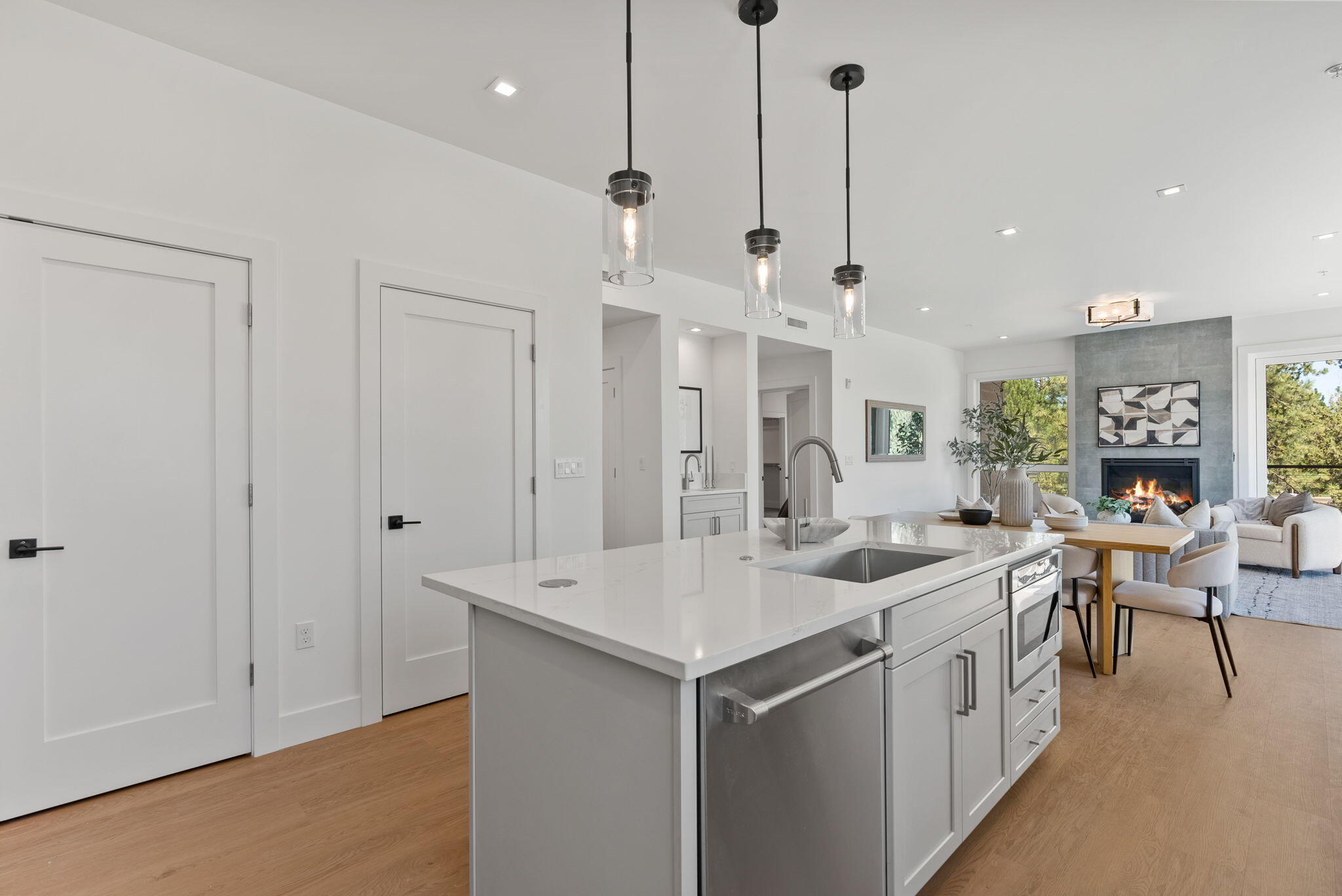 1140 SW Mt Bachelor Drive, E301, Bend Unit: E301