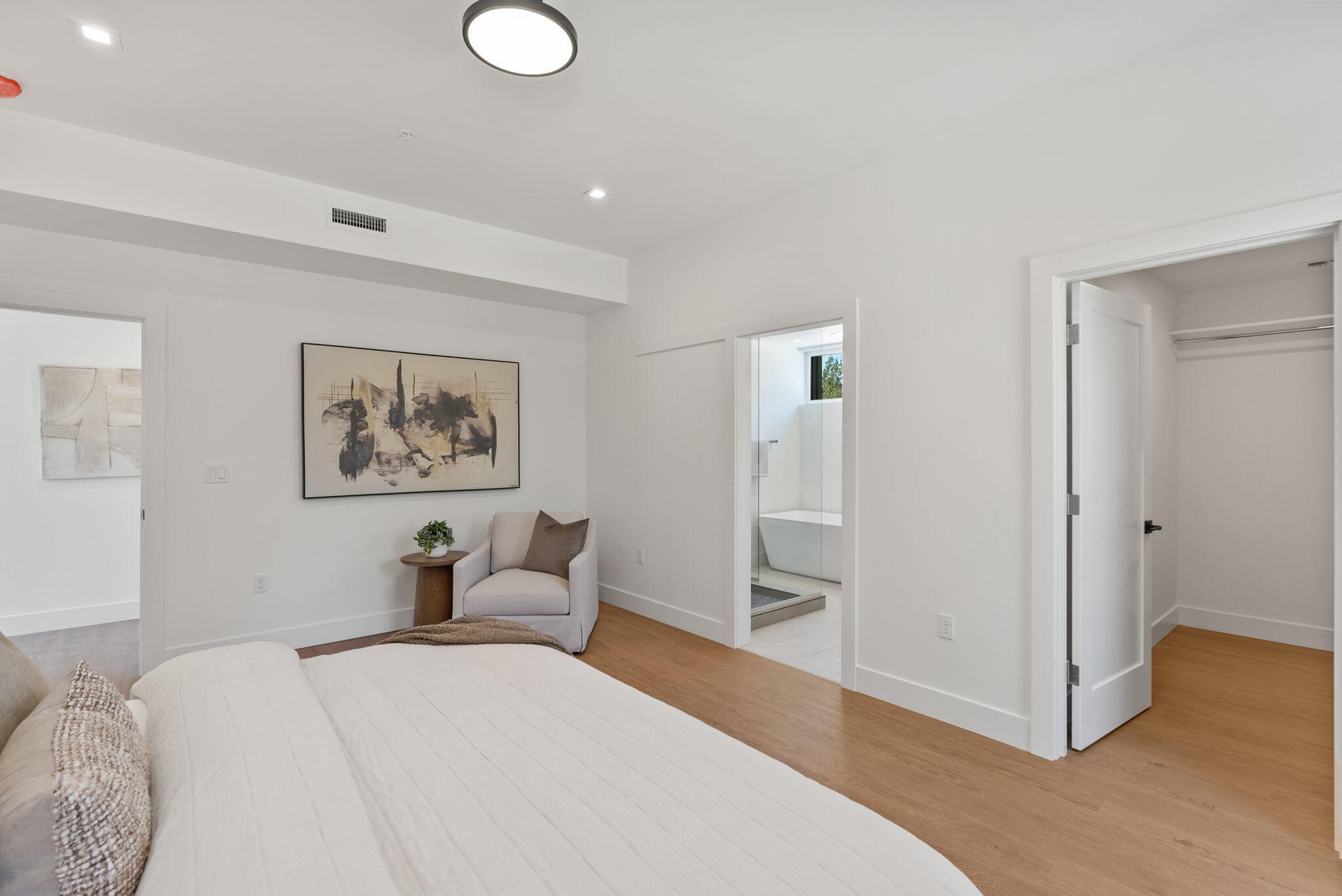 1140 SW Mt Bachelor Drive, E301, Bend Unit: E301