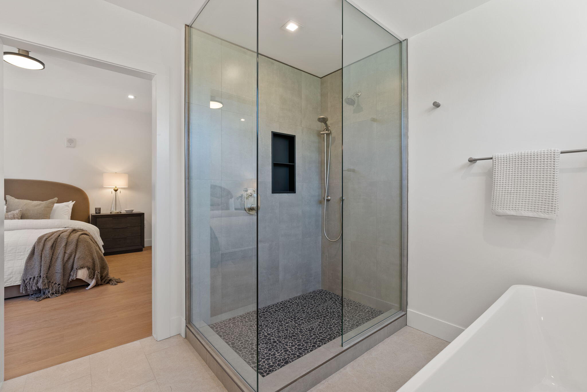 1140 SW Mt Bachelor Drive, E301, Bend Unit: E301