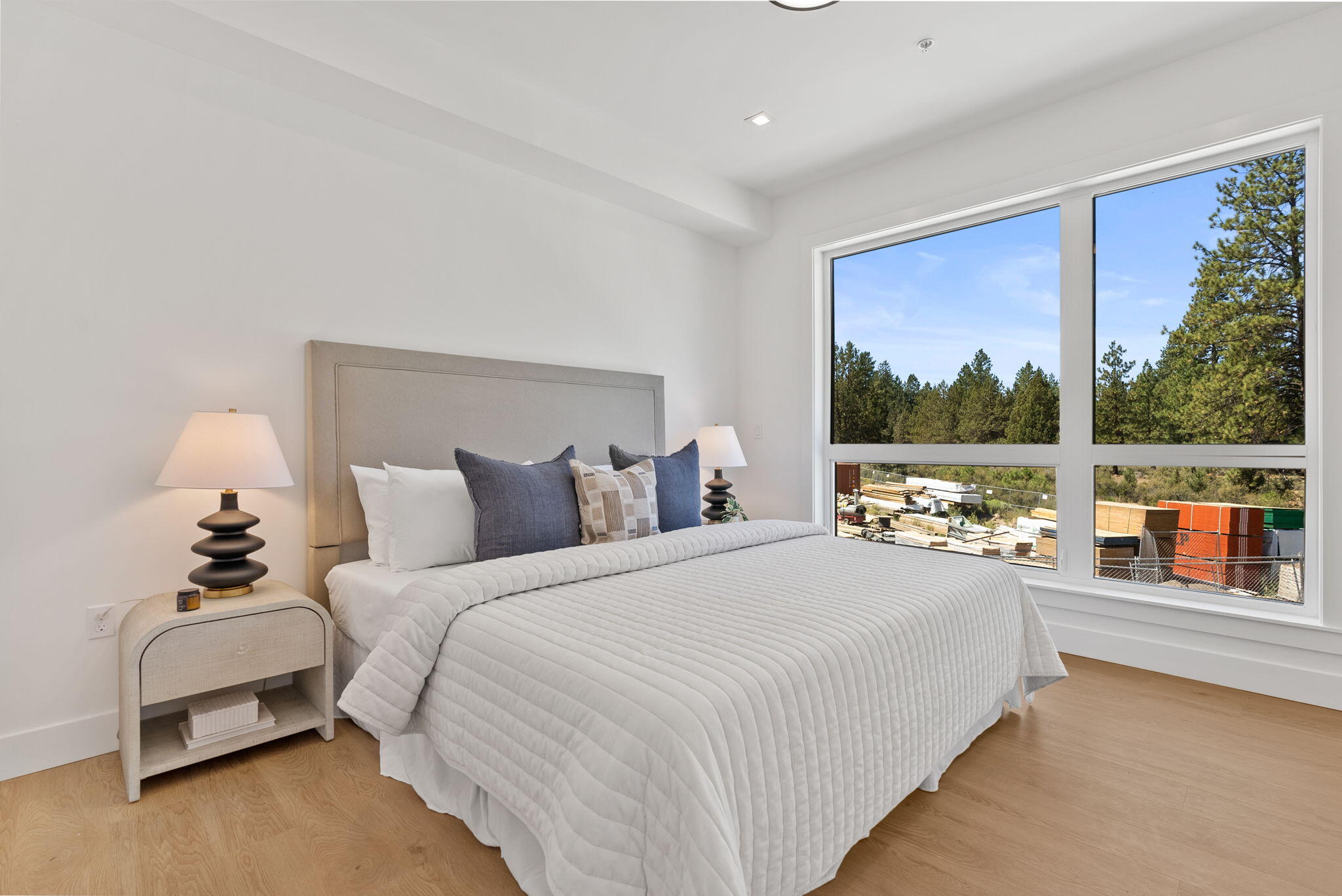 1140 SW Mt Bachelor Drive, E301, Bend Unit: E301