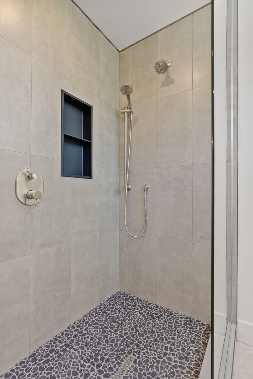 1140 SW Mt Bachelor Drive, E301, Bend Unit: E301