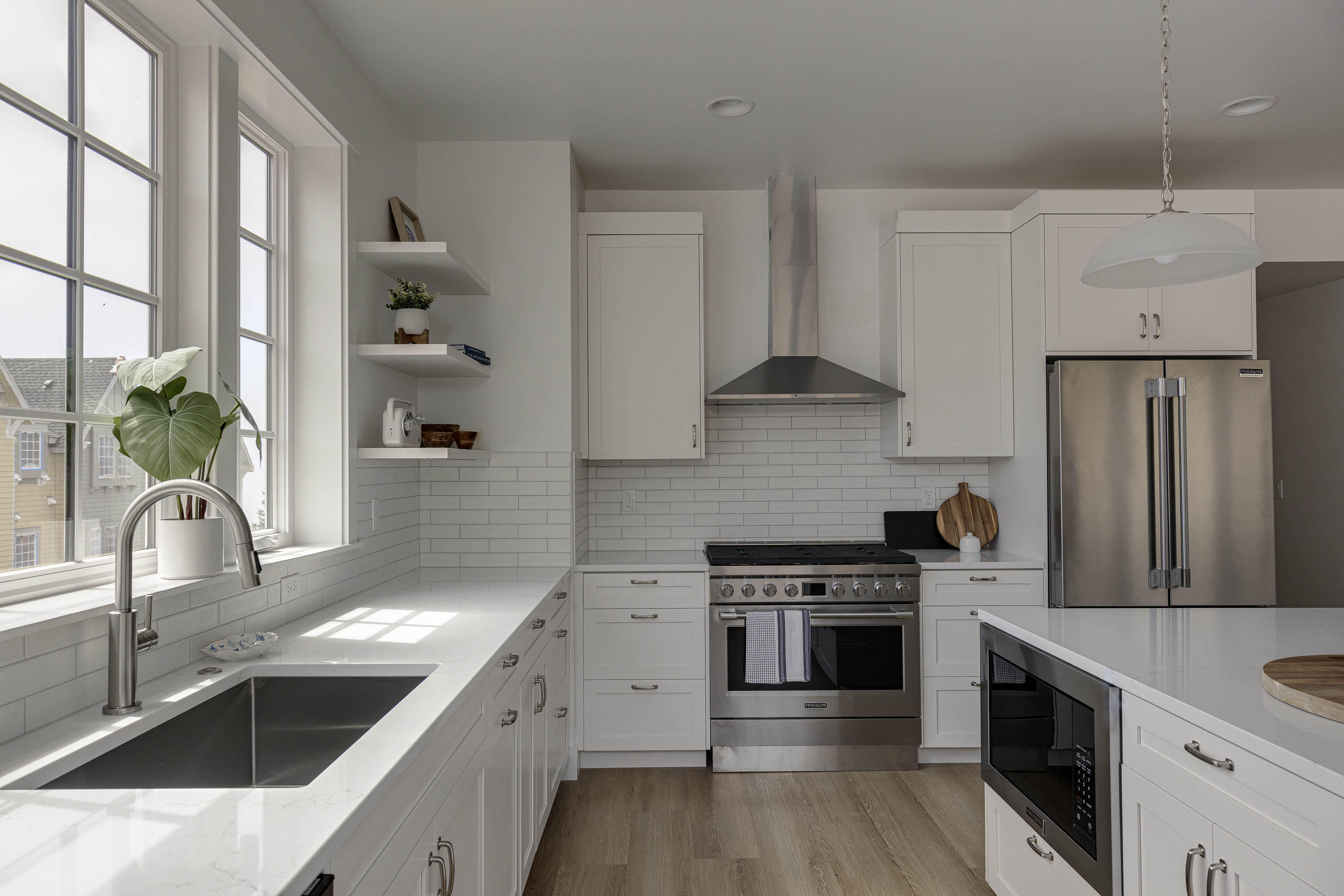 1152 NE Seascape Avenue, 13