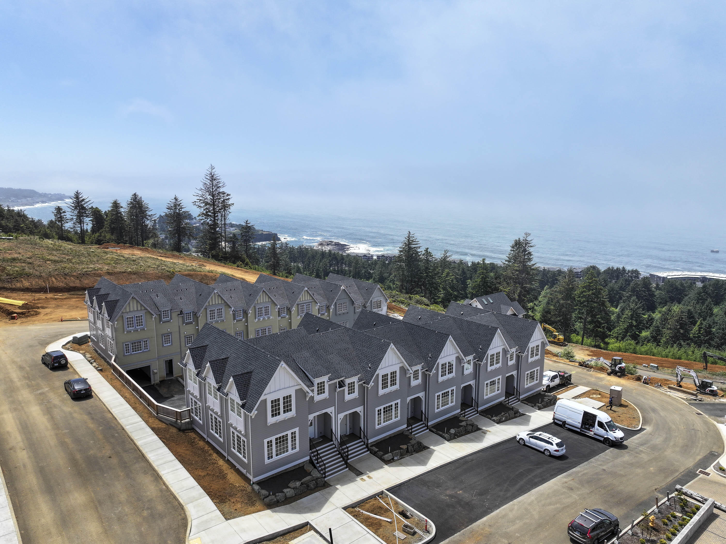 1152 NE Seascape Avenue, 13