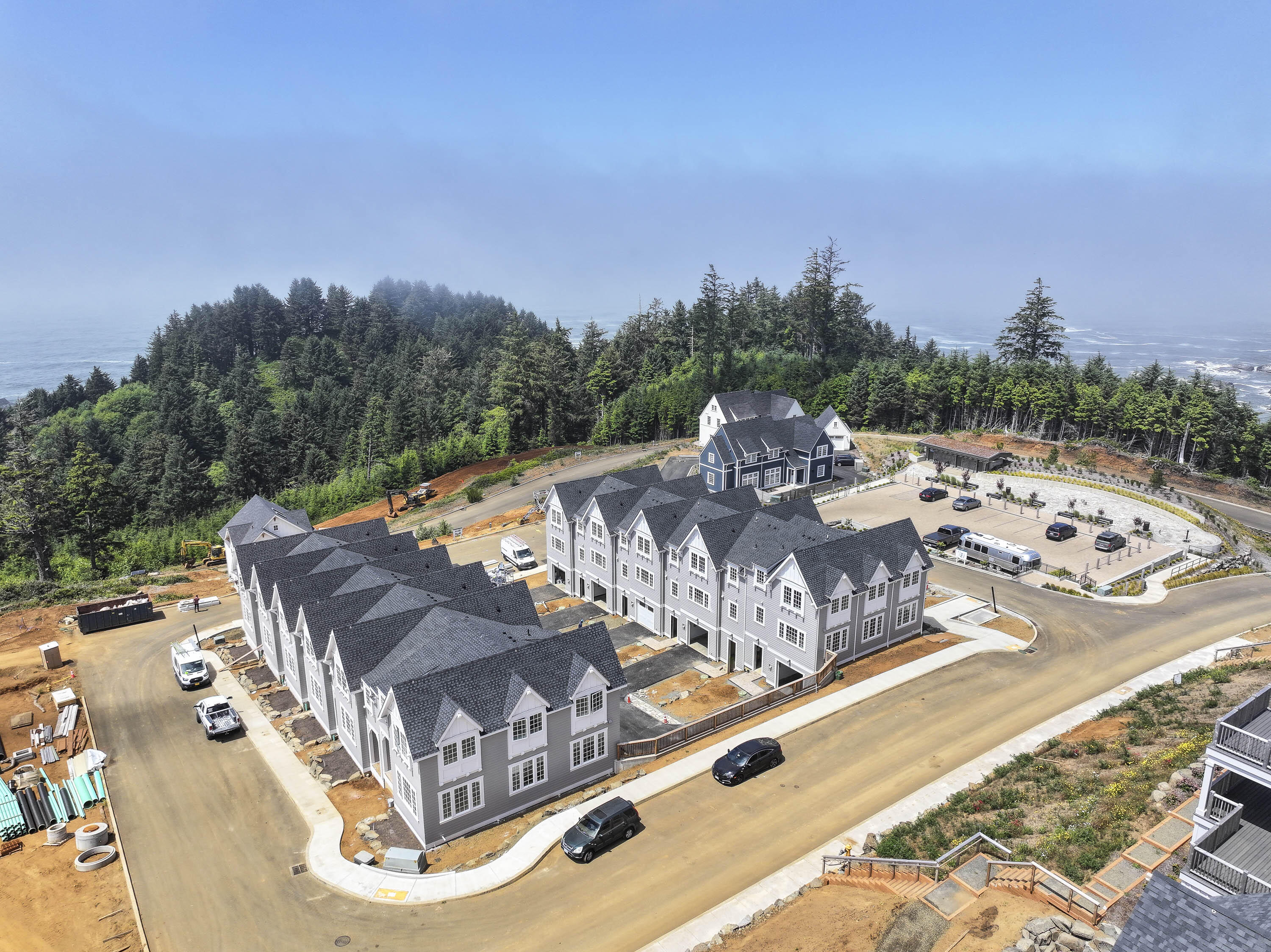 1152 NE Seascape Avenue, 13