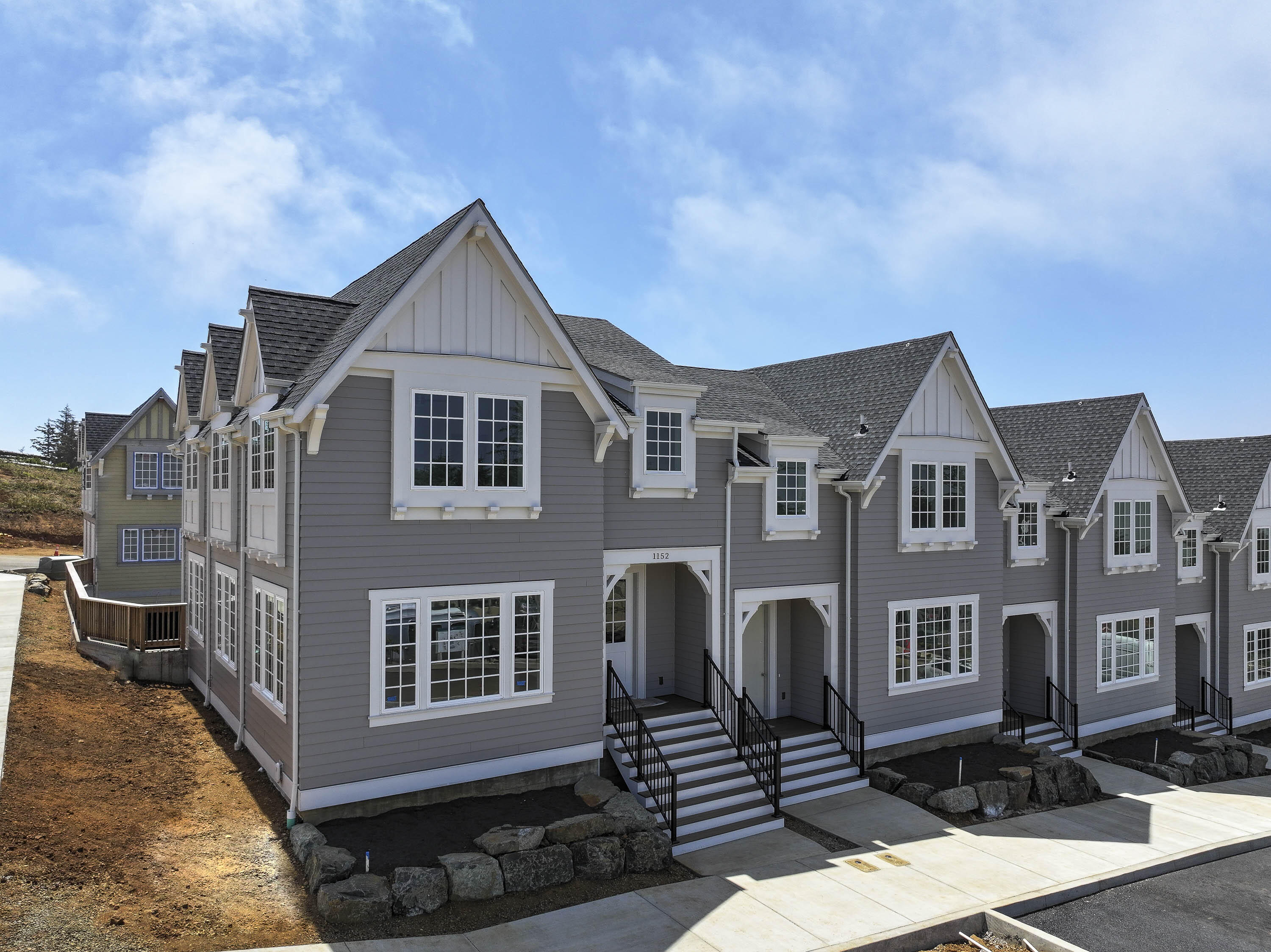 1152 NE Seascape Avenue, 13