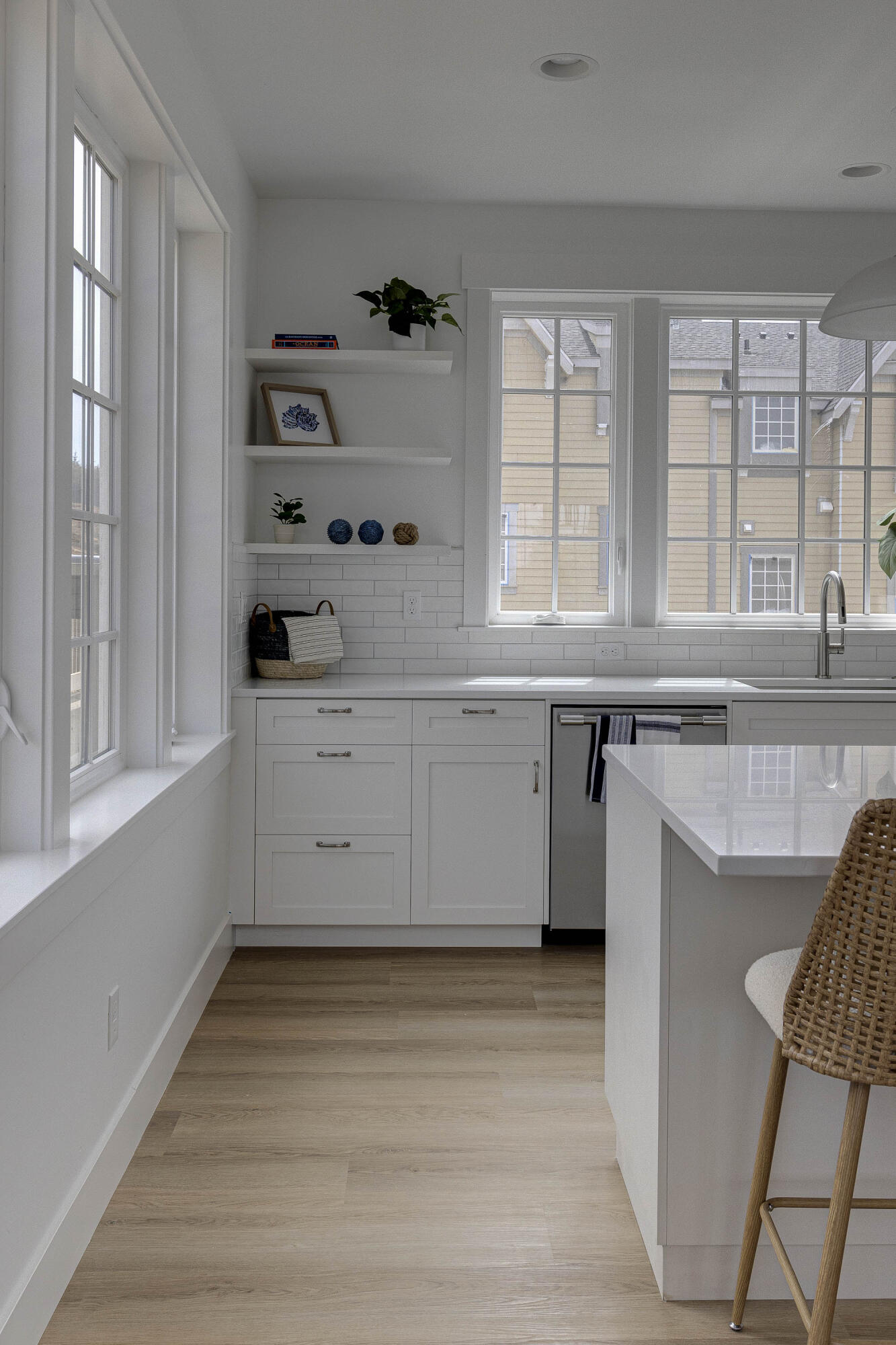 1152 NE Seascape Avenue, 13