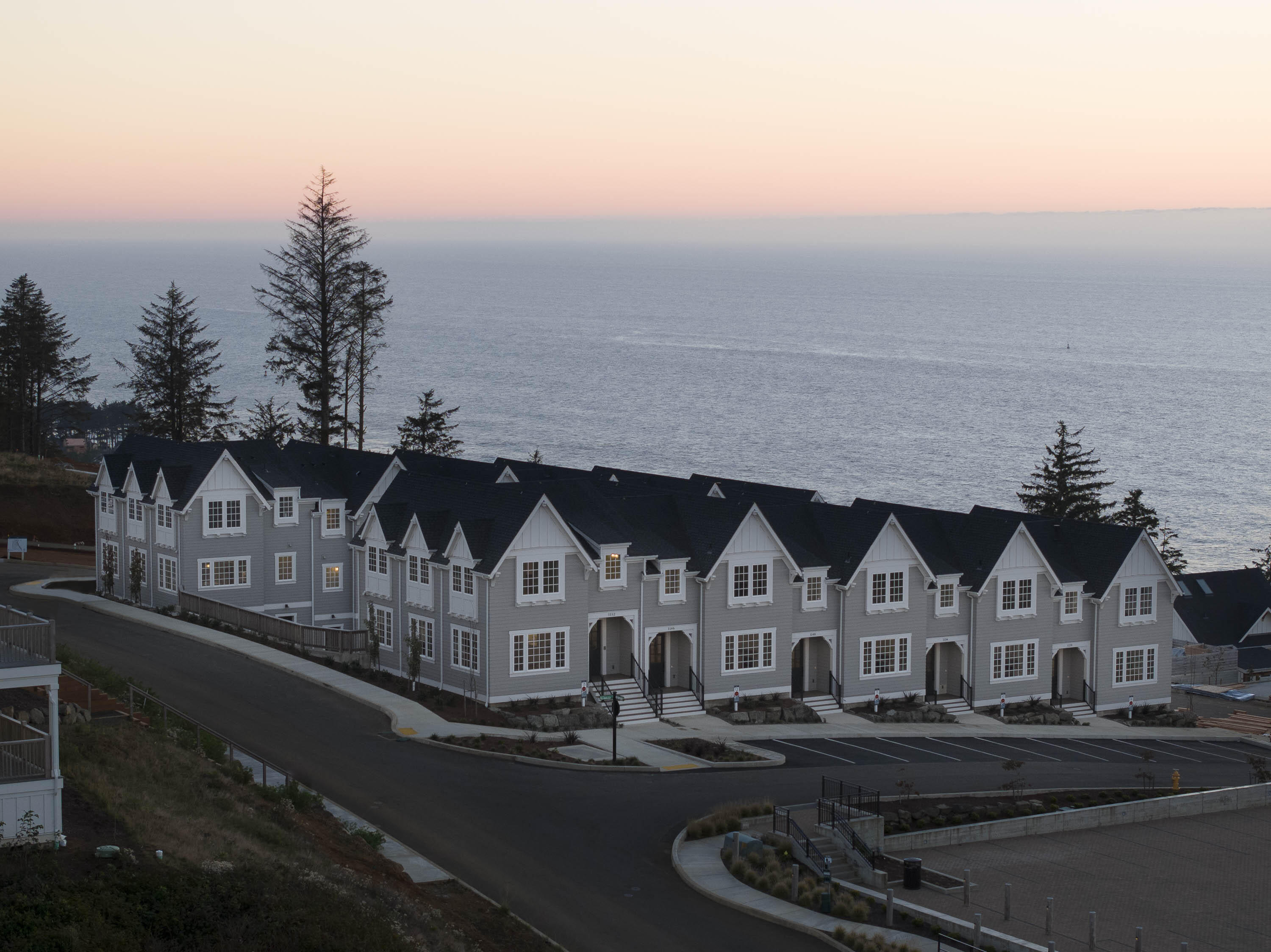 1152 NE Seascape Avenue, 13