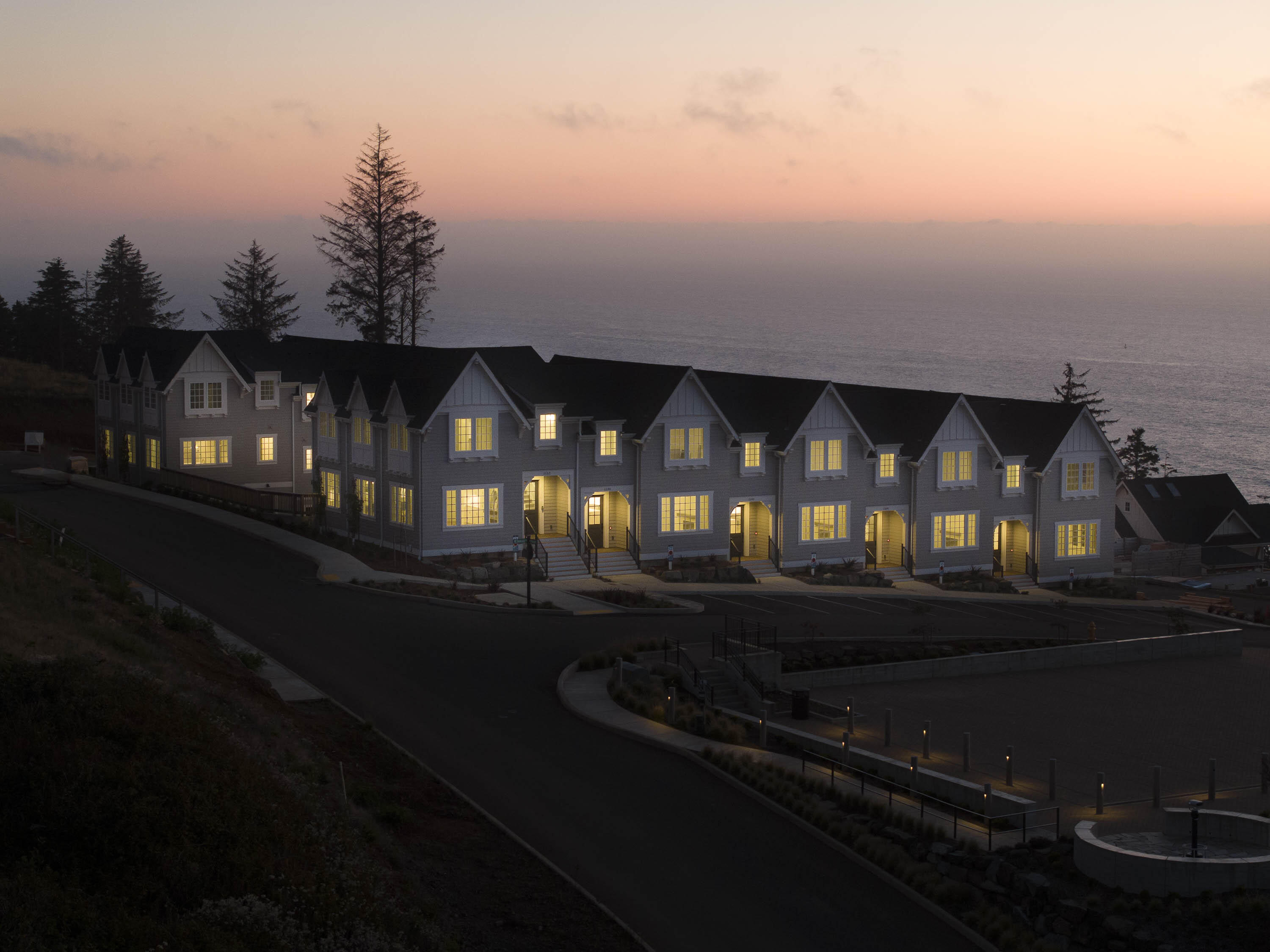 1152 NE Seascape Avenue, 13