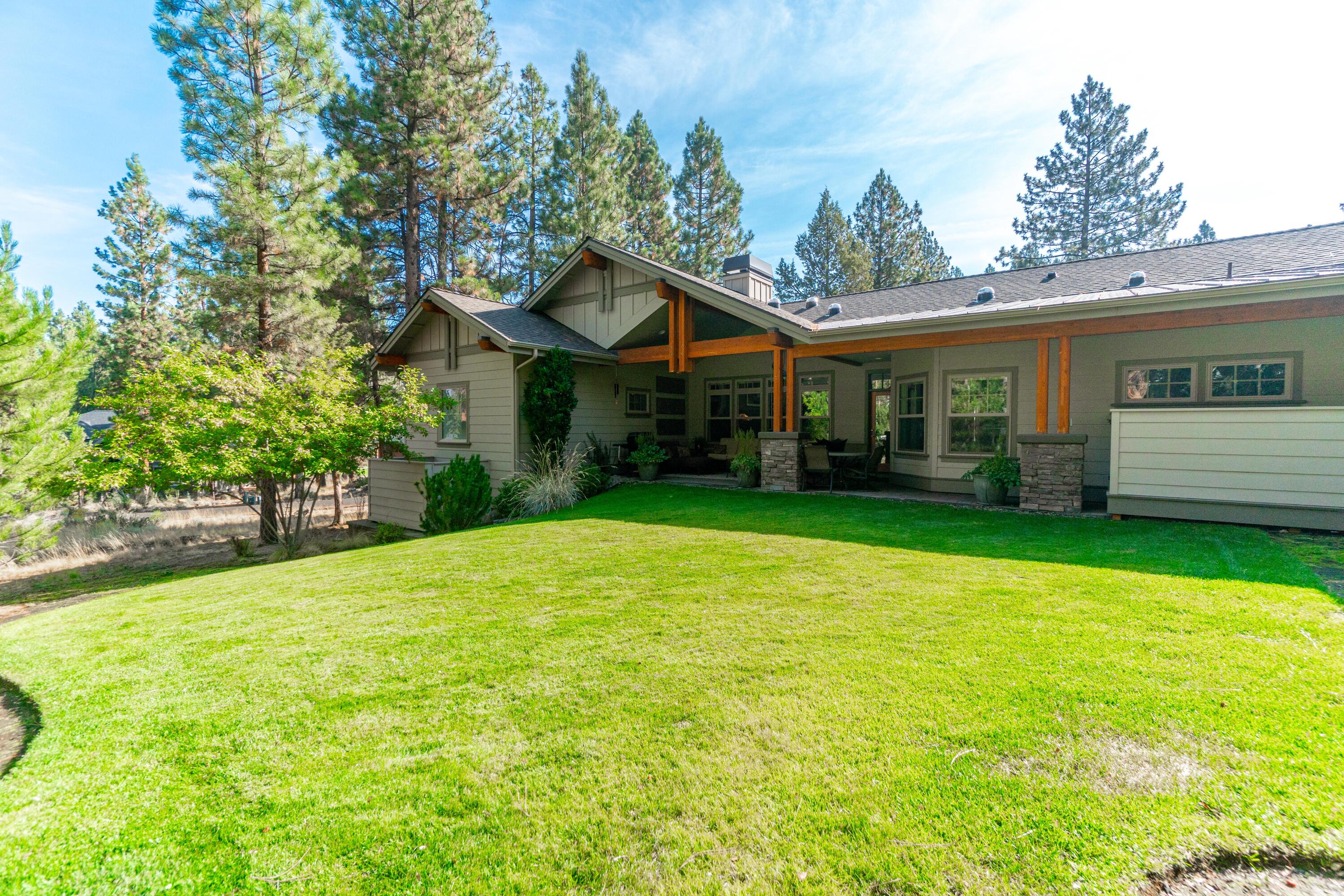 2681 NW Champion Circle