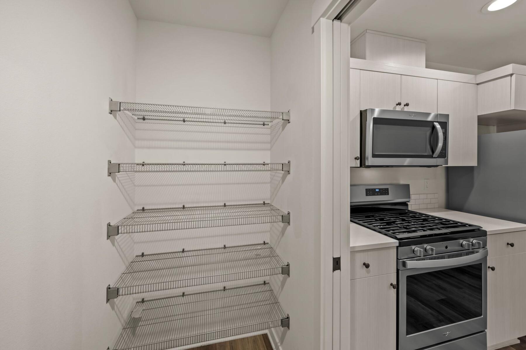 2300 NE Holliday Avenue, UNIT 1