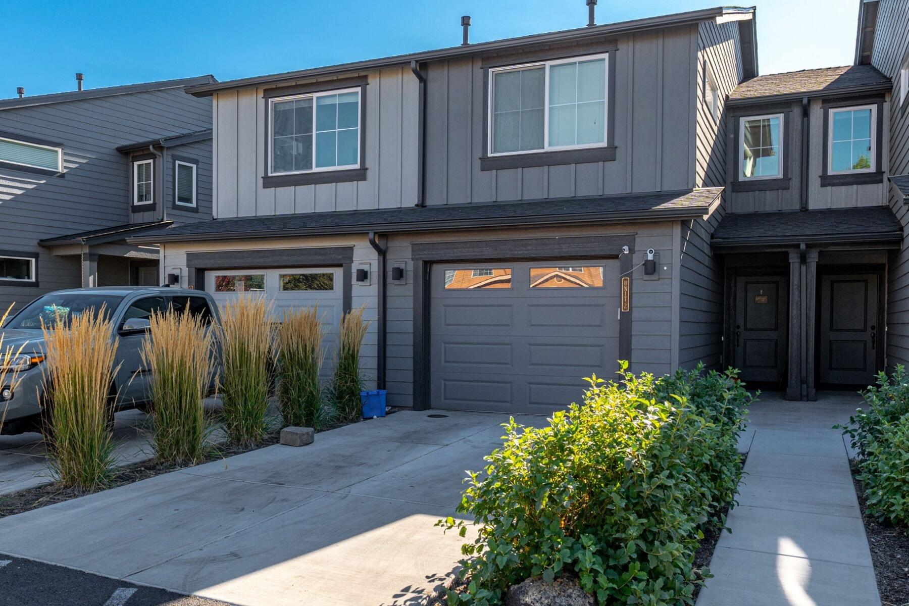 2300 NE Holliday Avenue, UNIT 1