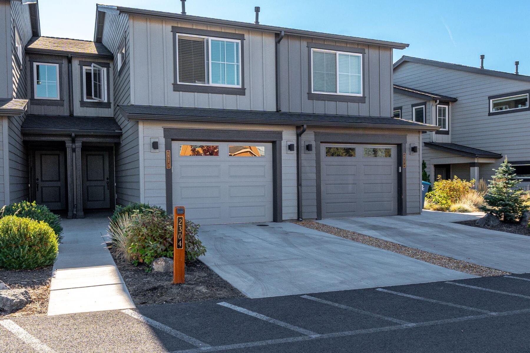 2300 NE Holliday Avenue, UNIT 1