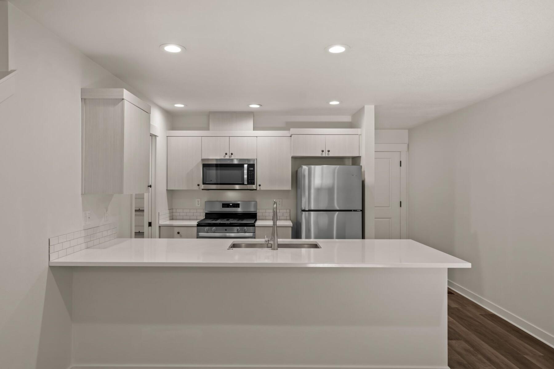 2300 NE Holliday Avenue, UNIT 1