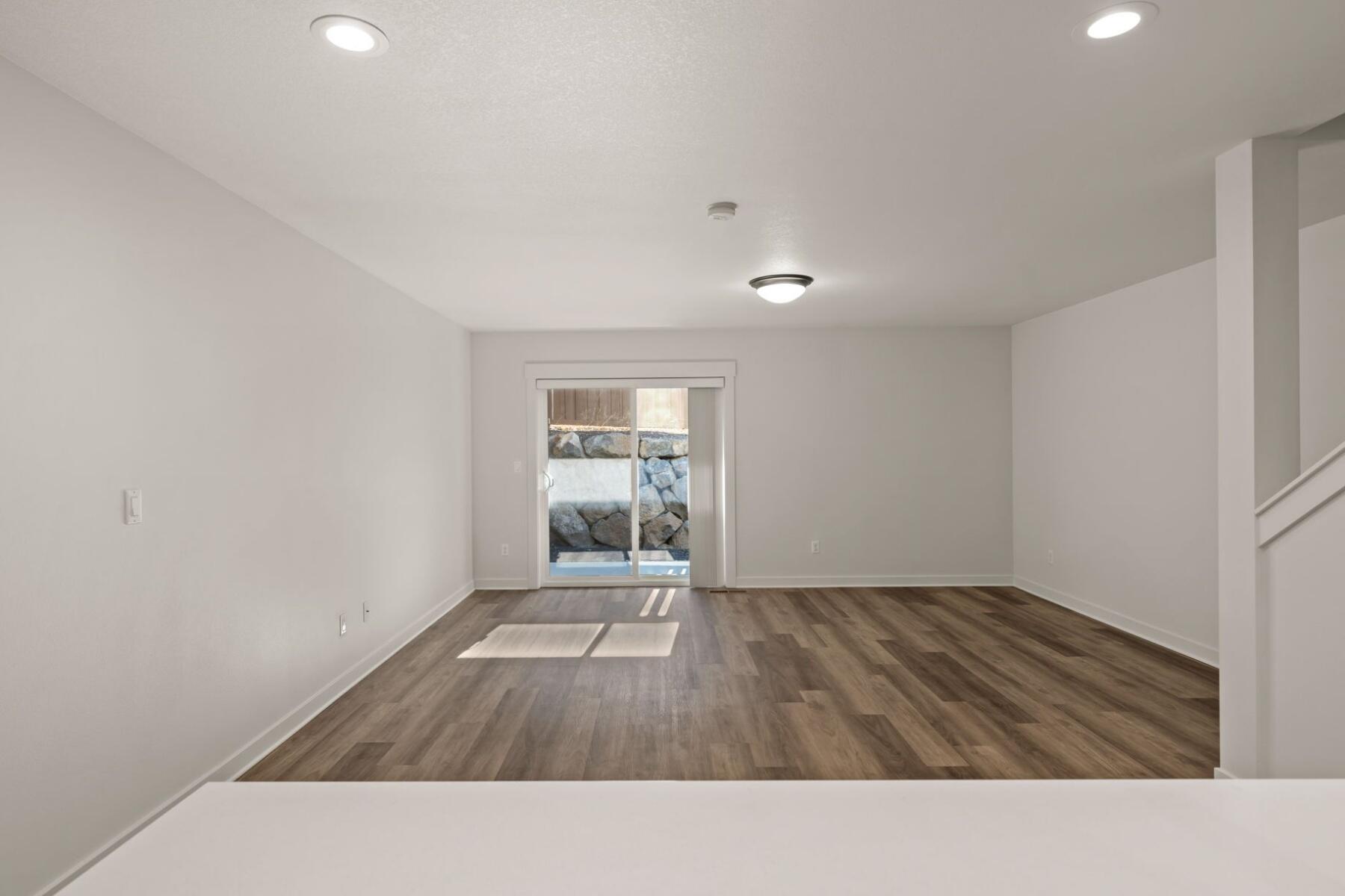 2300 NE Holliday Avenue, UNIT 1