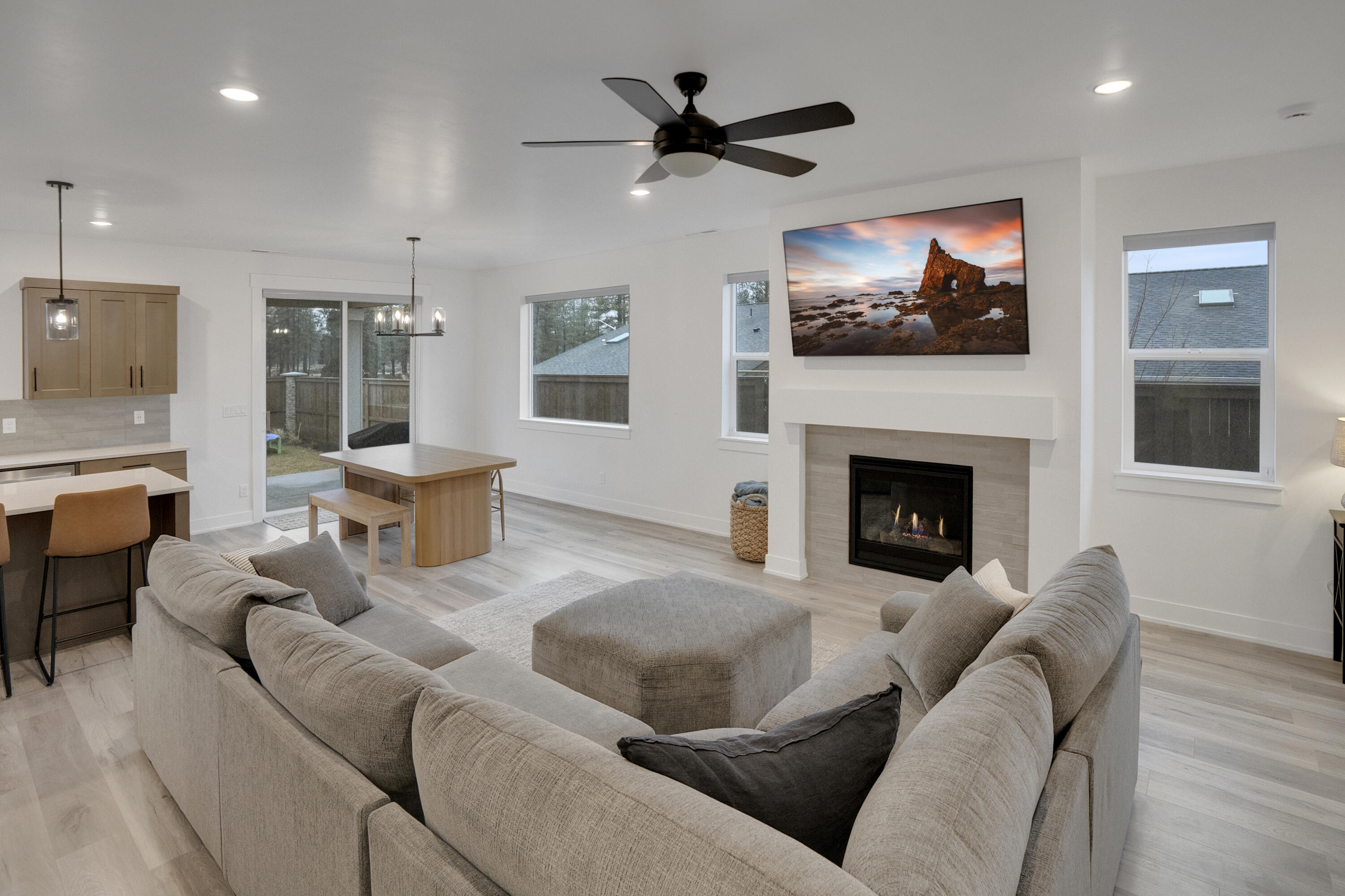 60975 SE Sydney Harbor Court