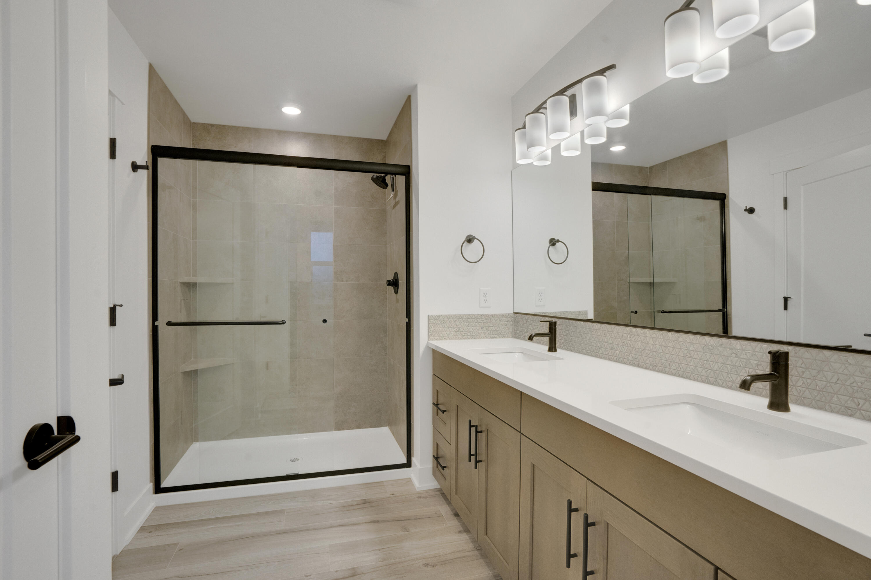 60975 SE Sydney Harbor Court