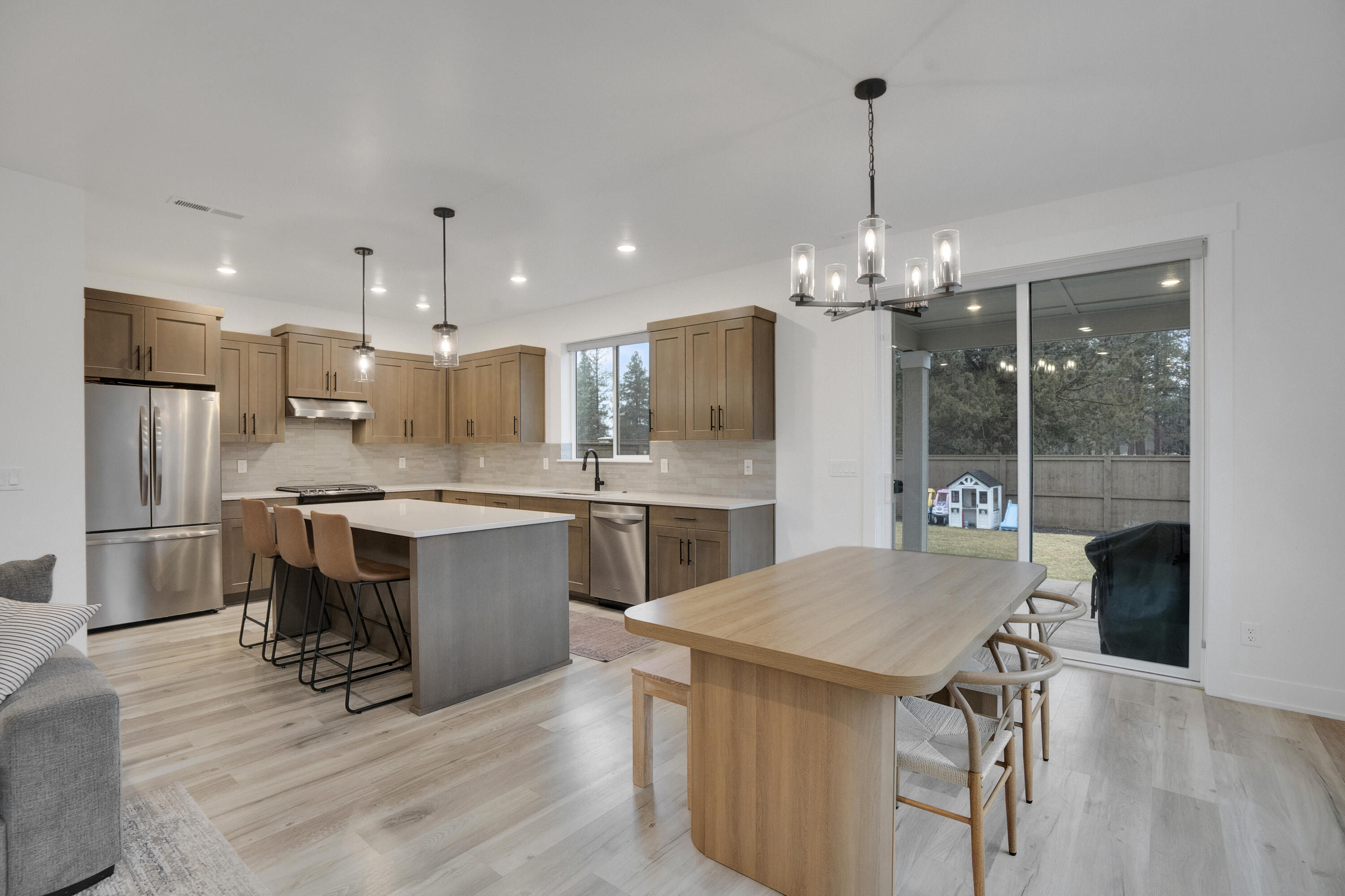 60975 SE Sydney Harbor Court