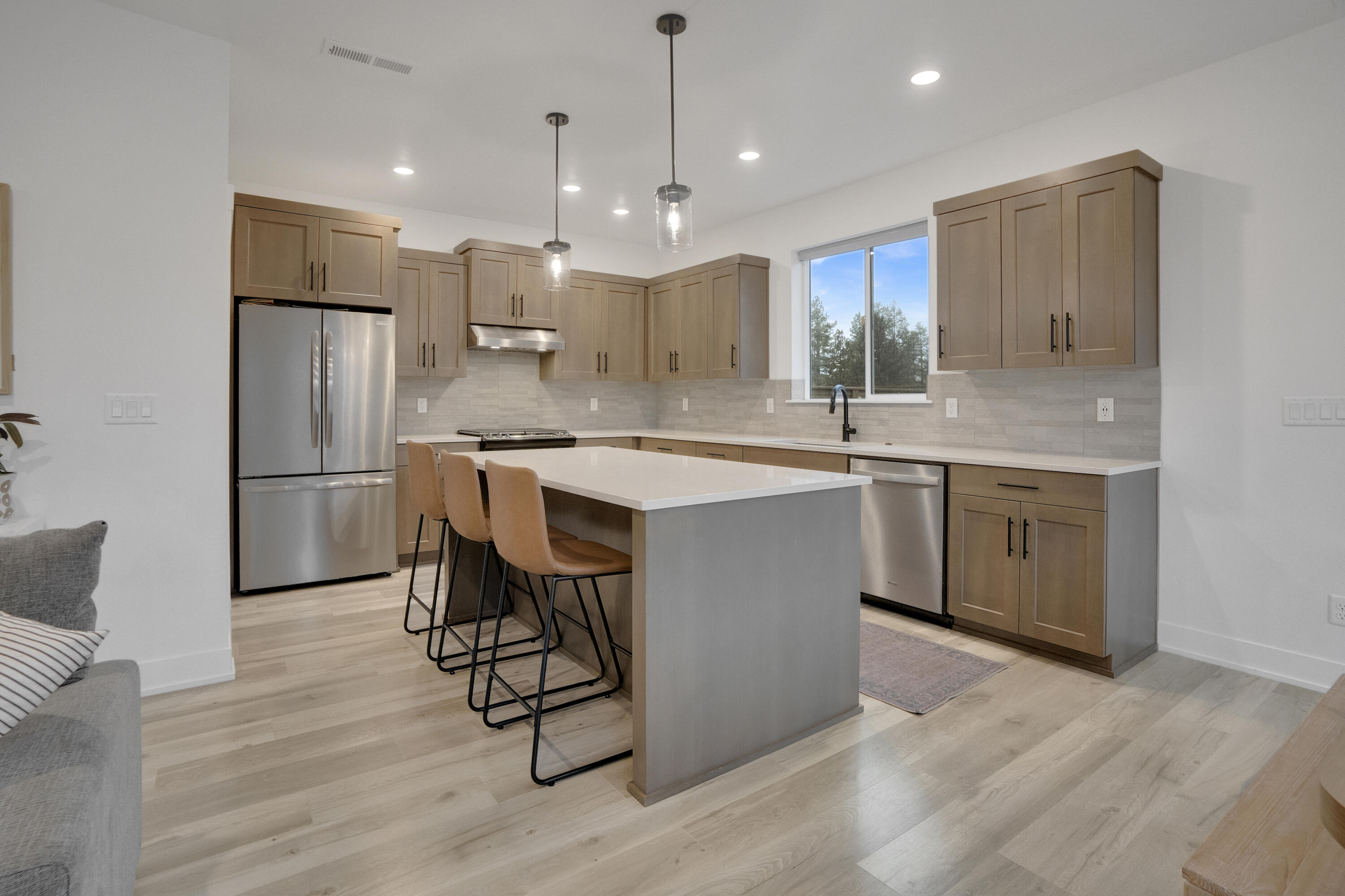 60975 SE Sydney Harbor Court