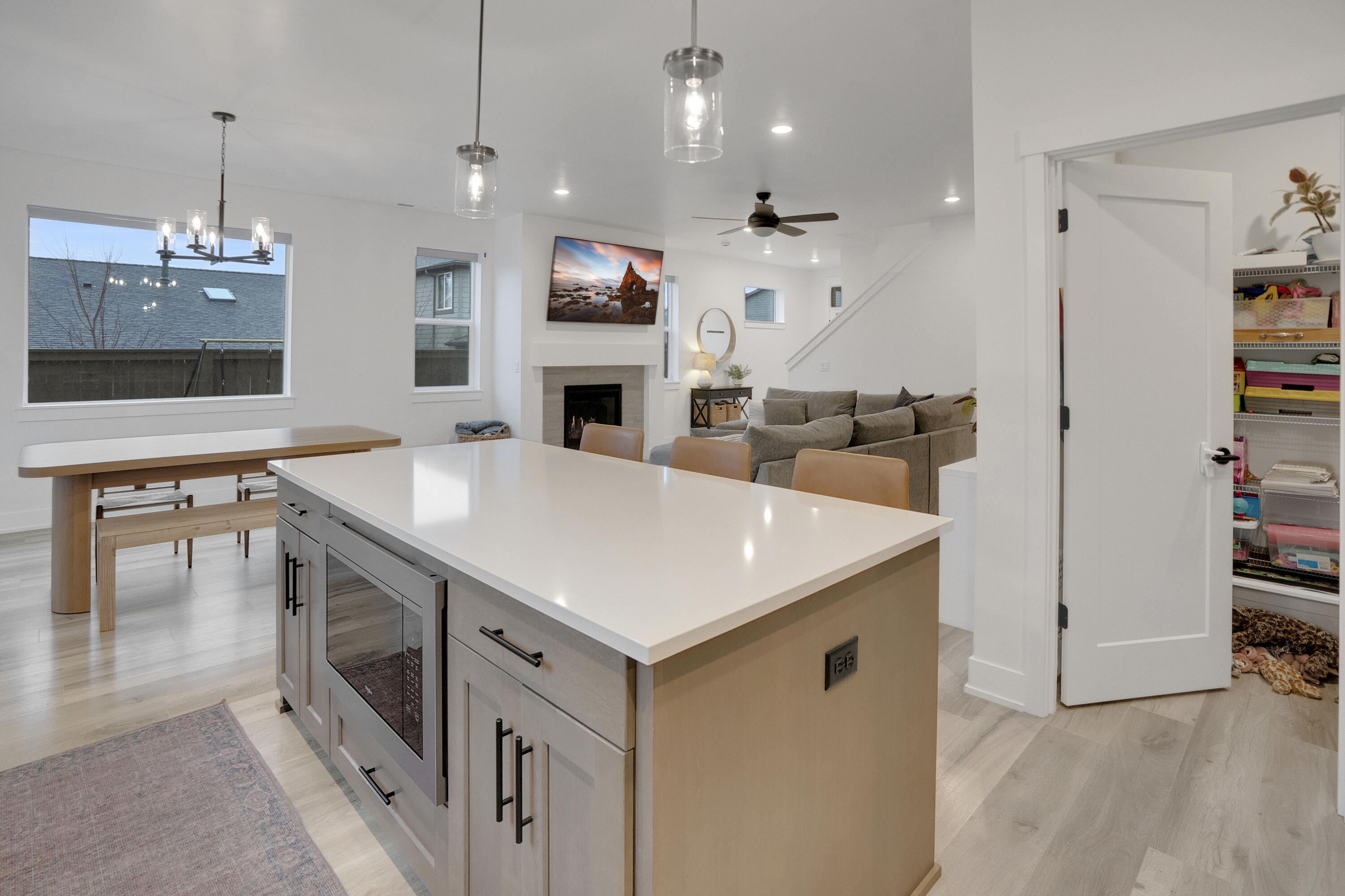 60975 SE Sydney Harbor Court