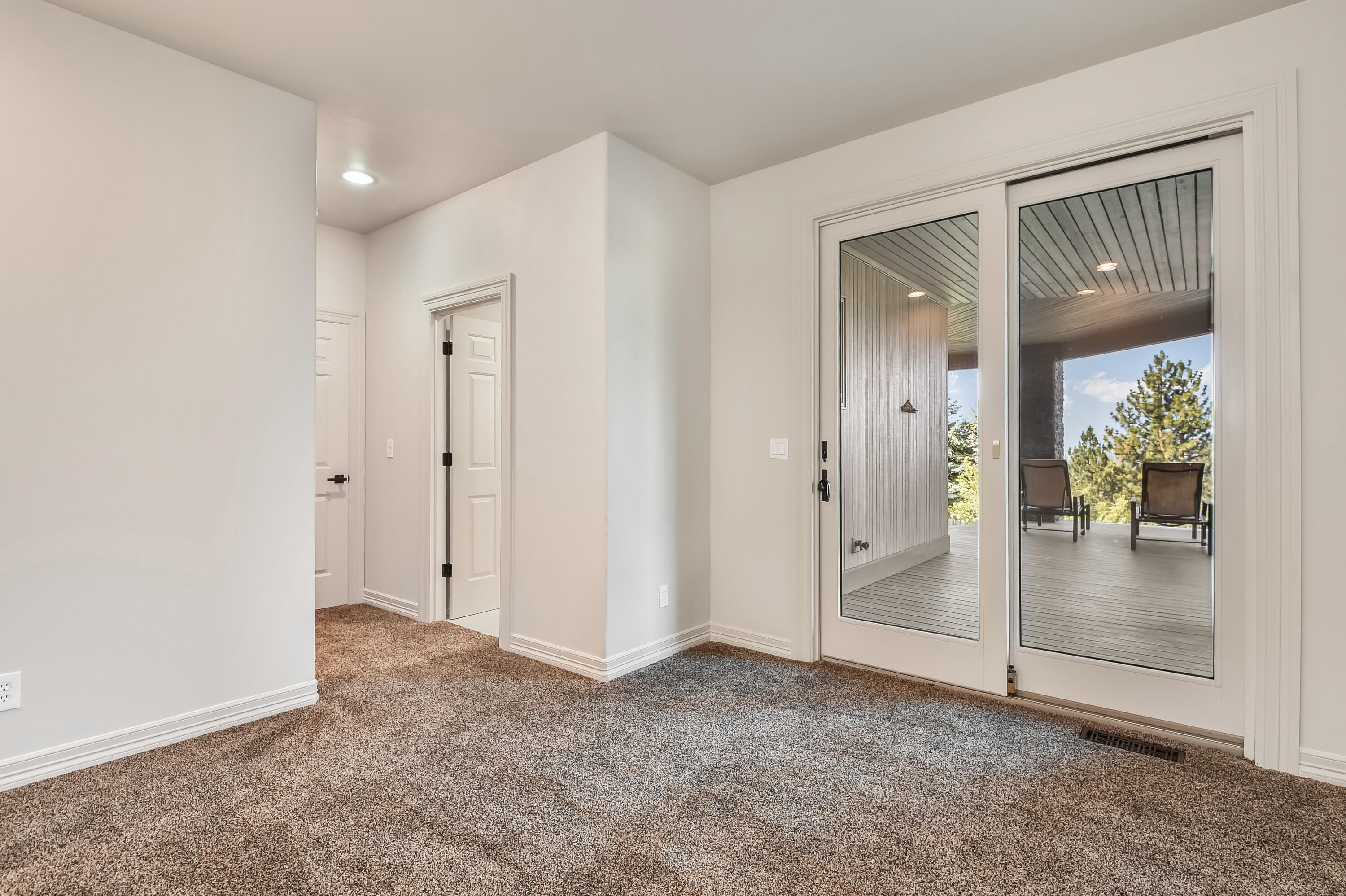 2806 NW Nightfall Circle