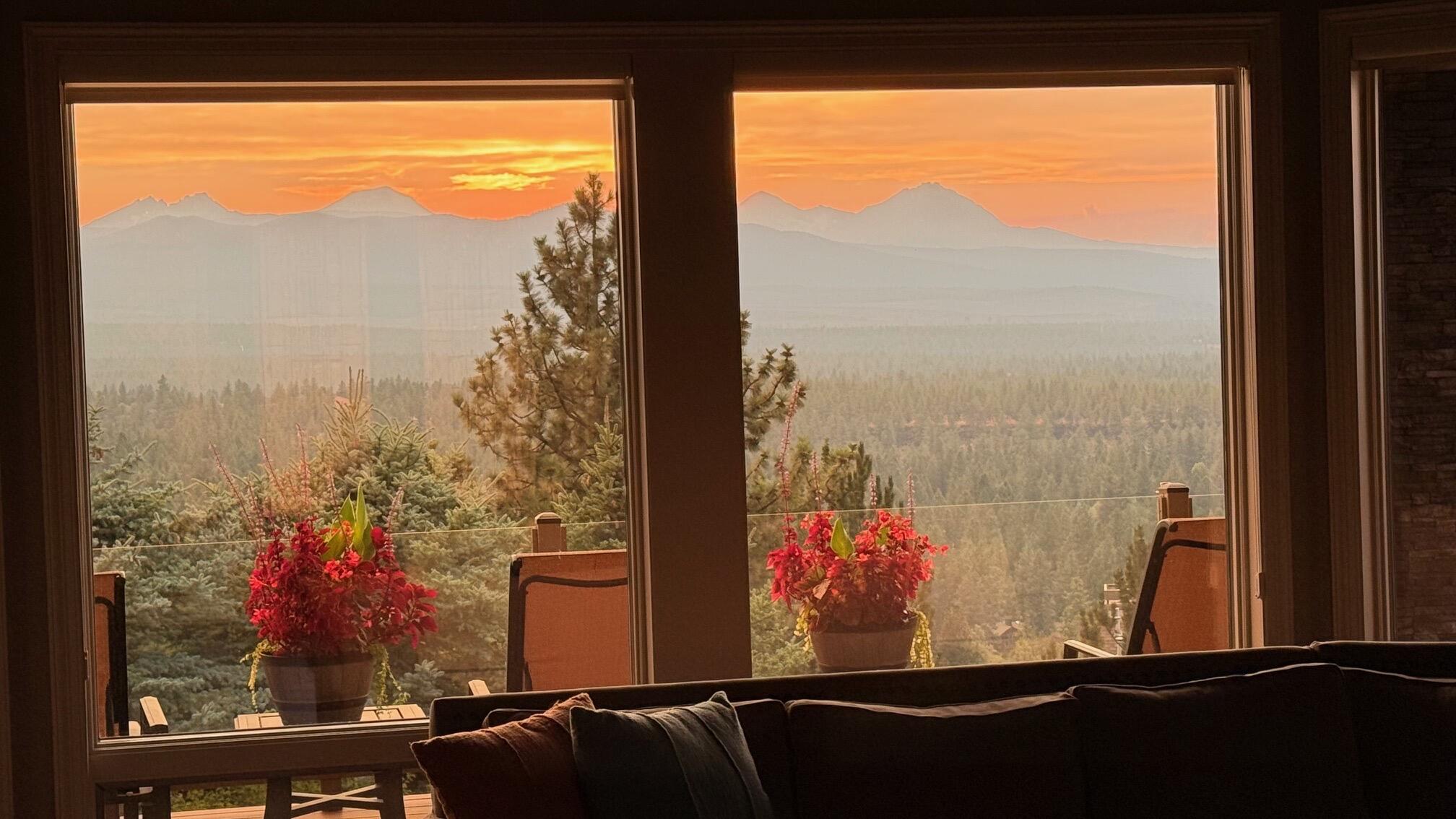 2806 NW Nightfall Circle