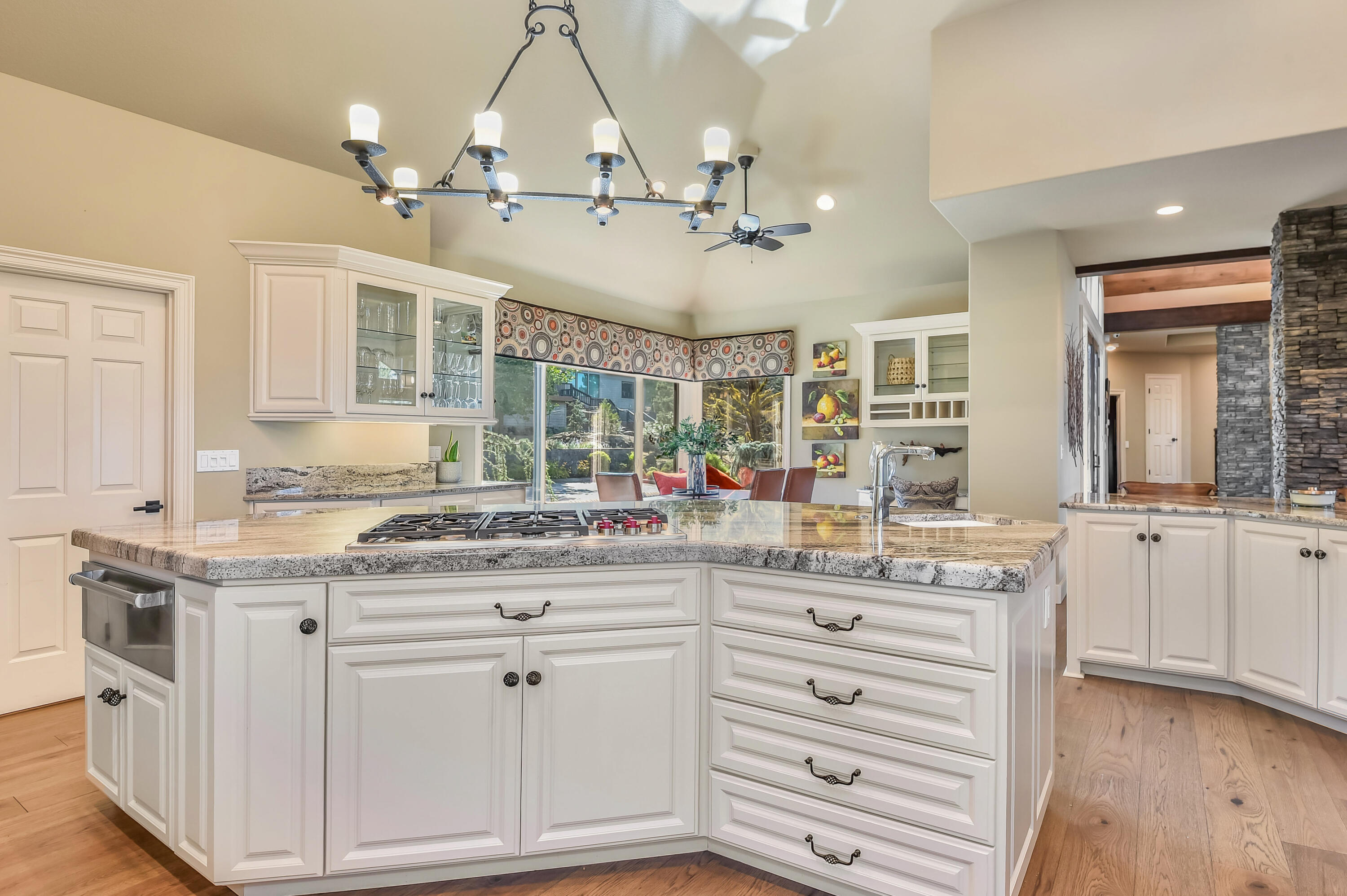 2806 NW Nightfall Circle