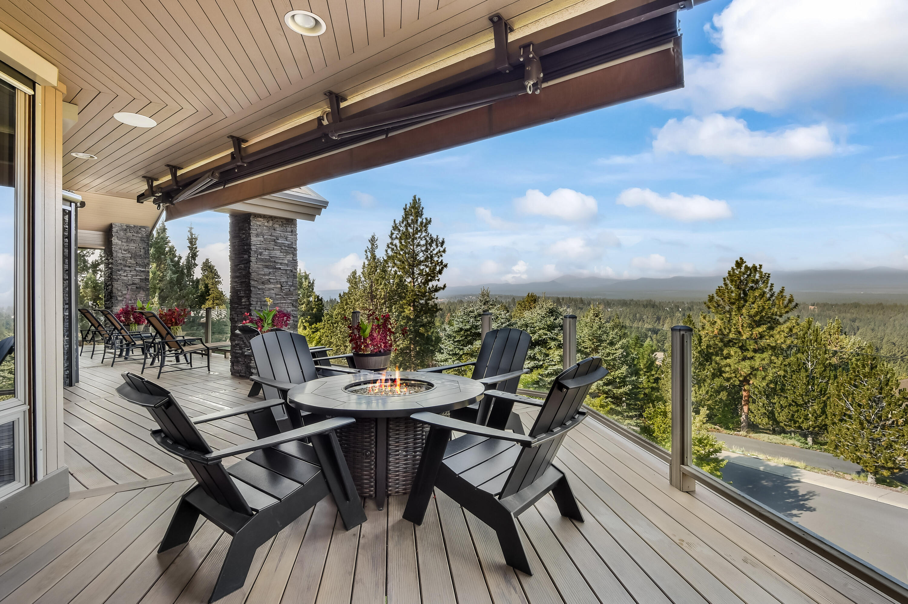 2806 NW Nightfall Circle