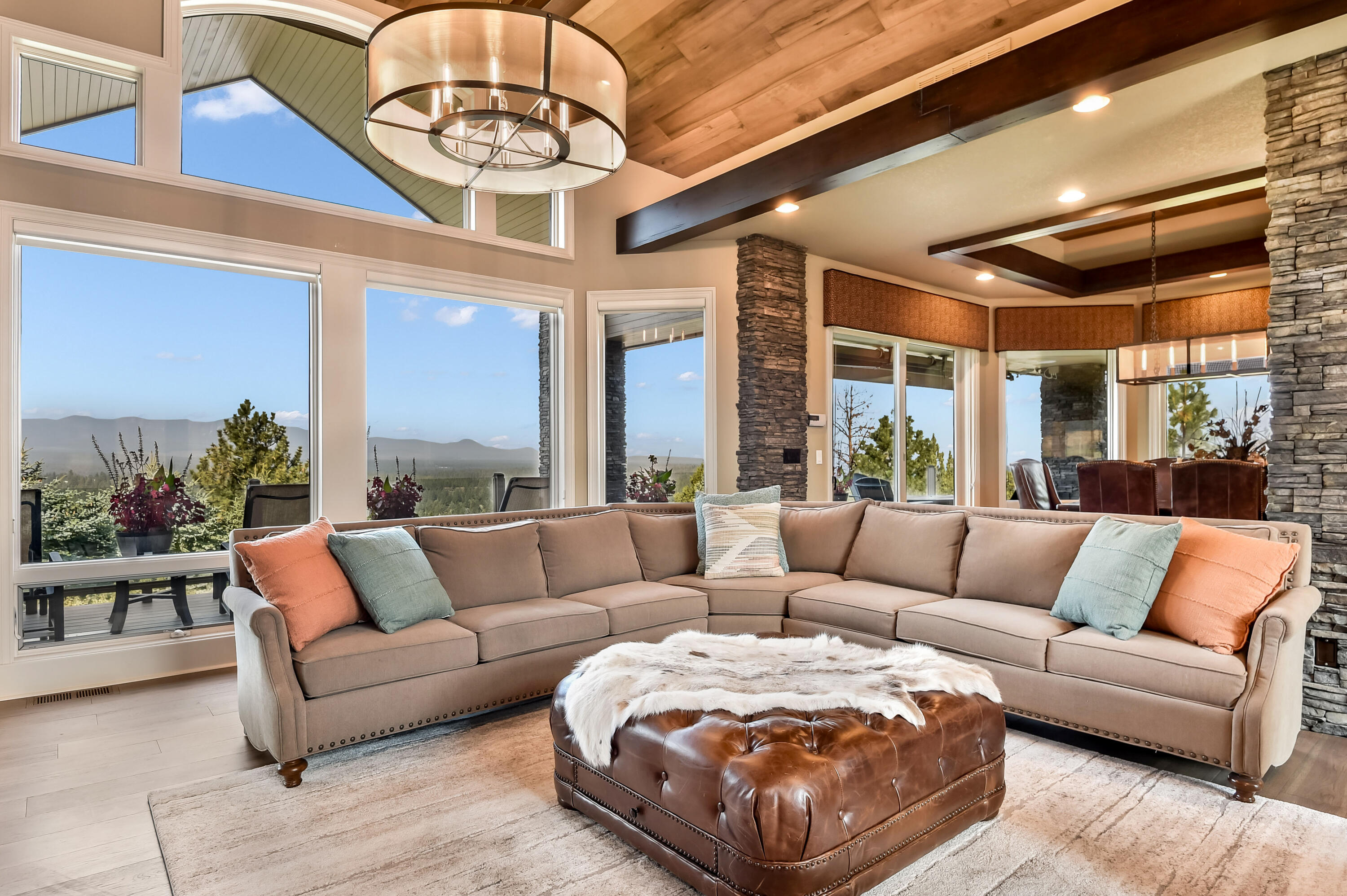 2806 NW Nightfall Circle