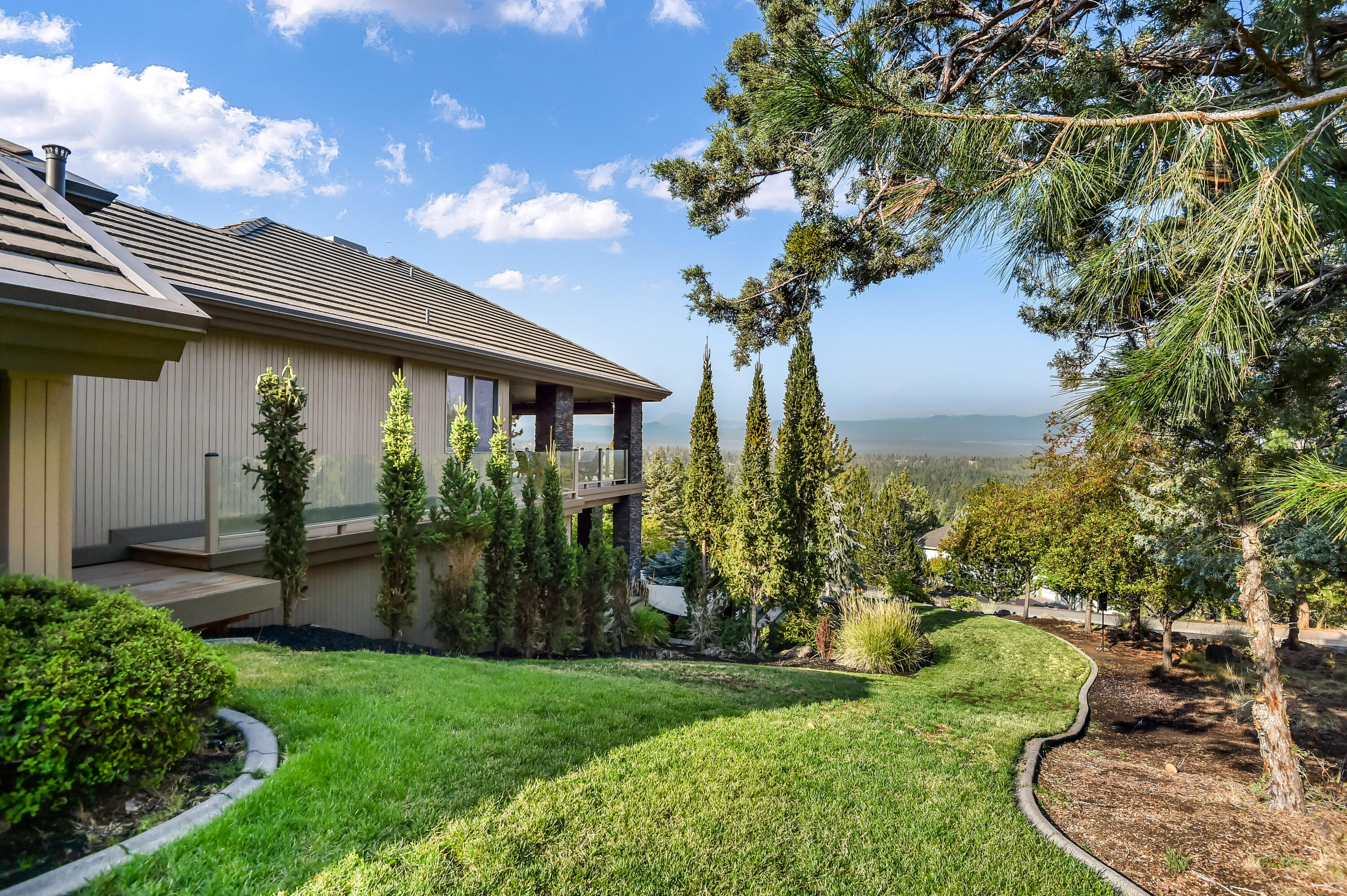 2806 NW Nightfall Circle