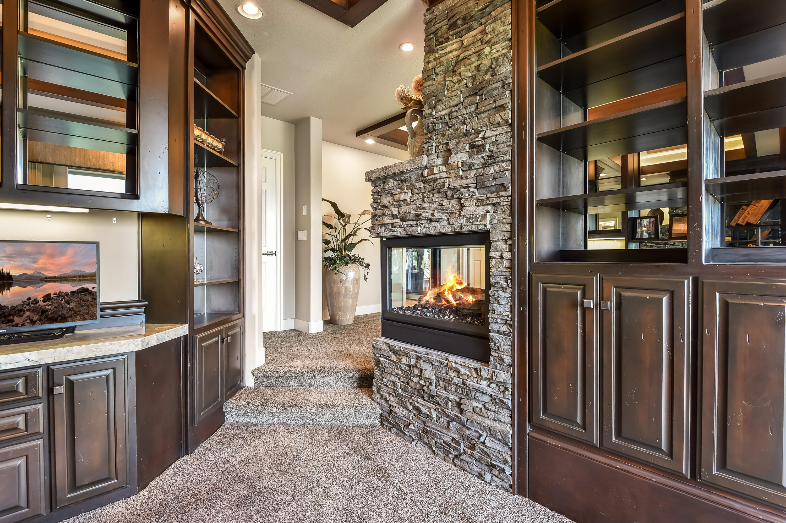 2806 NW Nightfall Circle