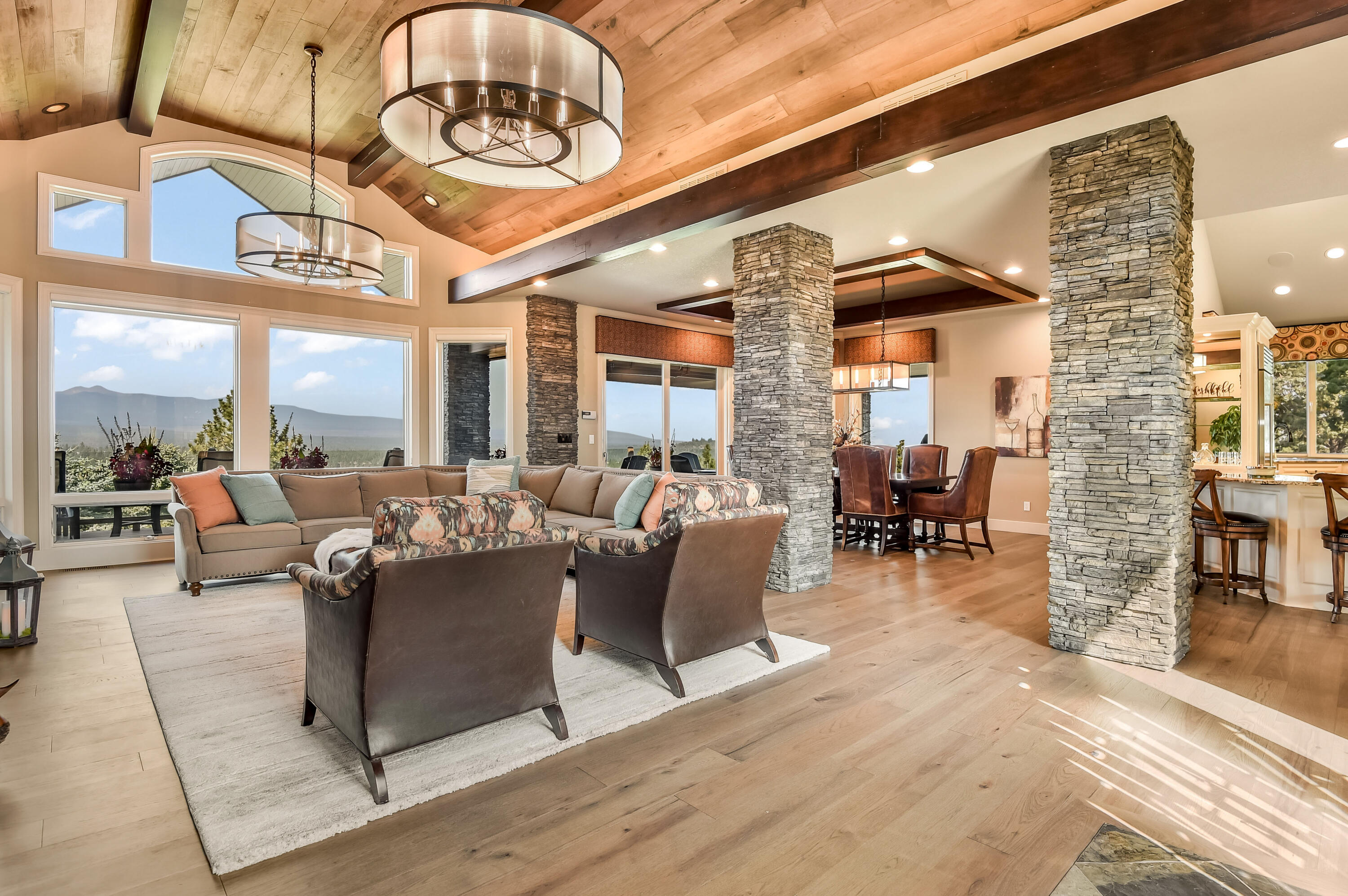 2806 NW Nightfall Circle