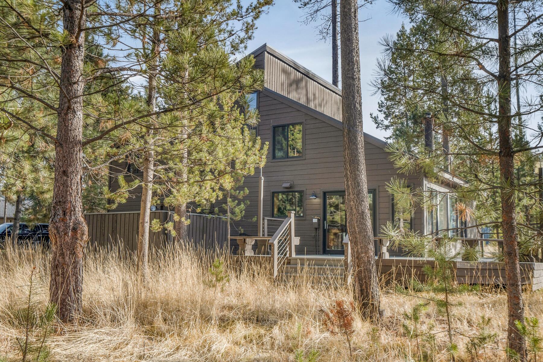 17704 Plover Lane, 16