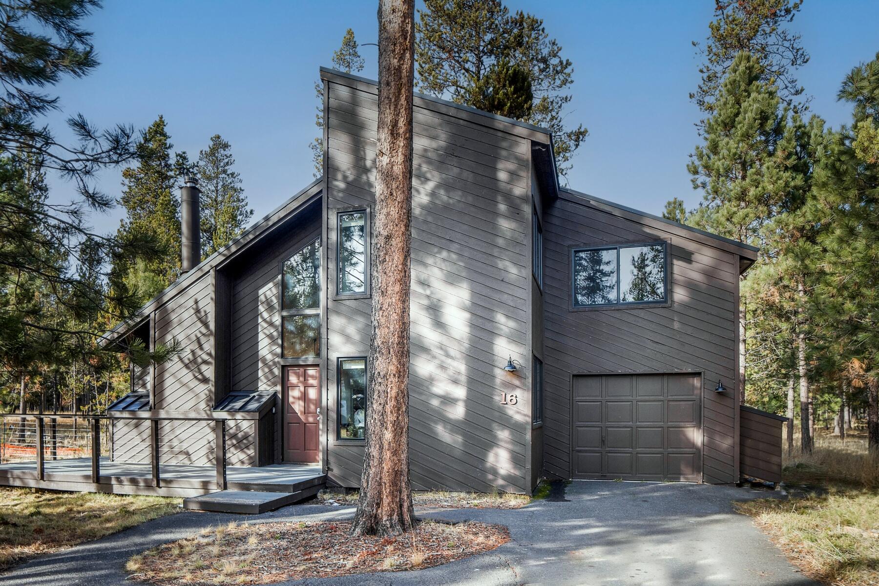 17704 Plover Lane, 16