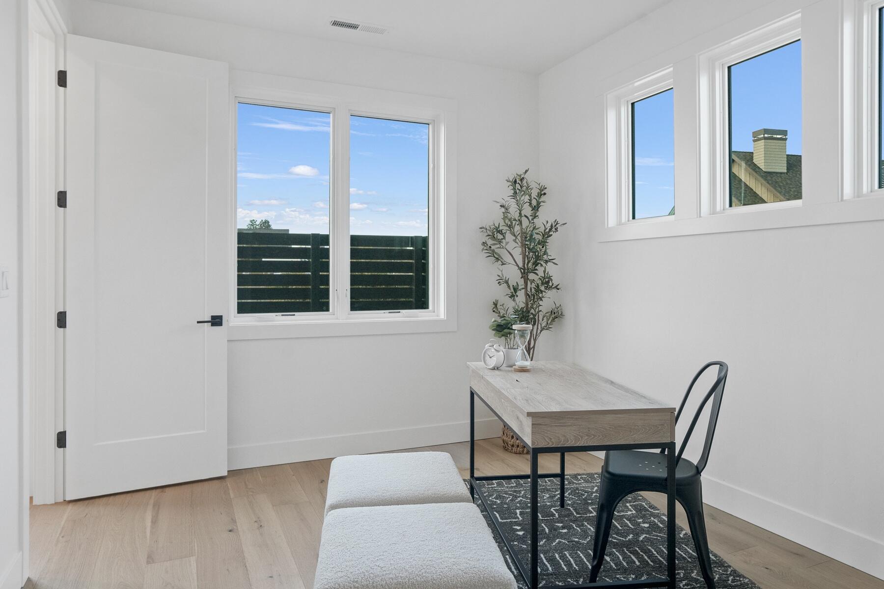 61297 McRoberts Lane, 33