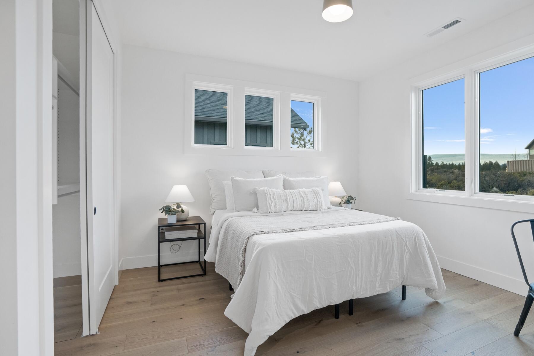 61297 McRoberts Lane, 33