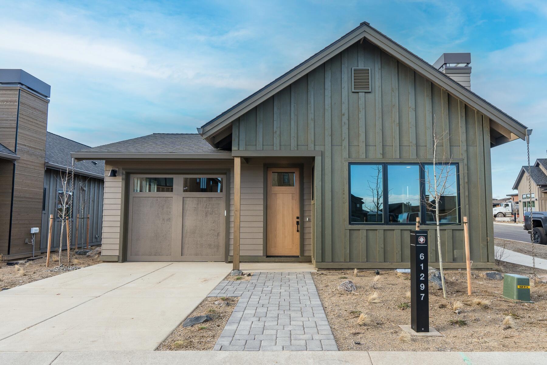 61297 McRoberts Lane, 33