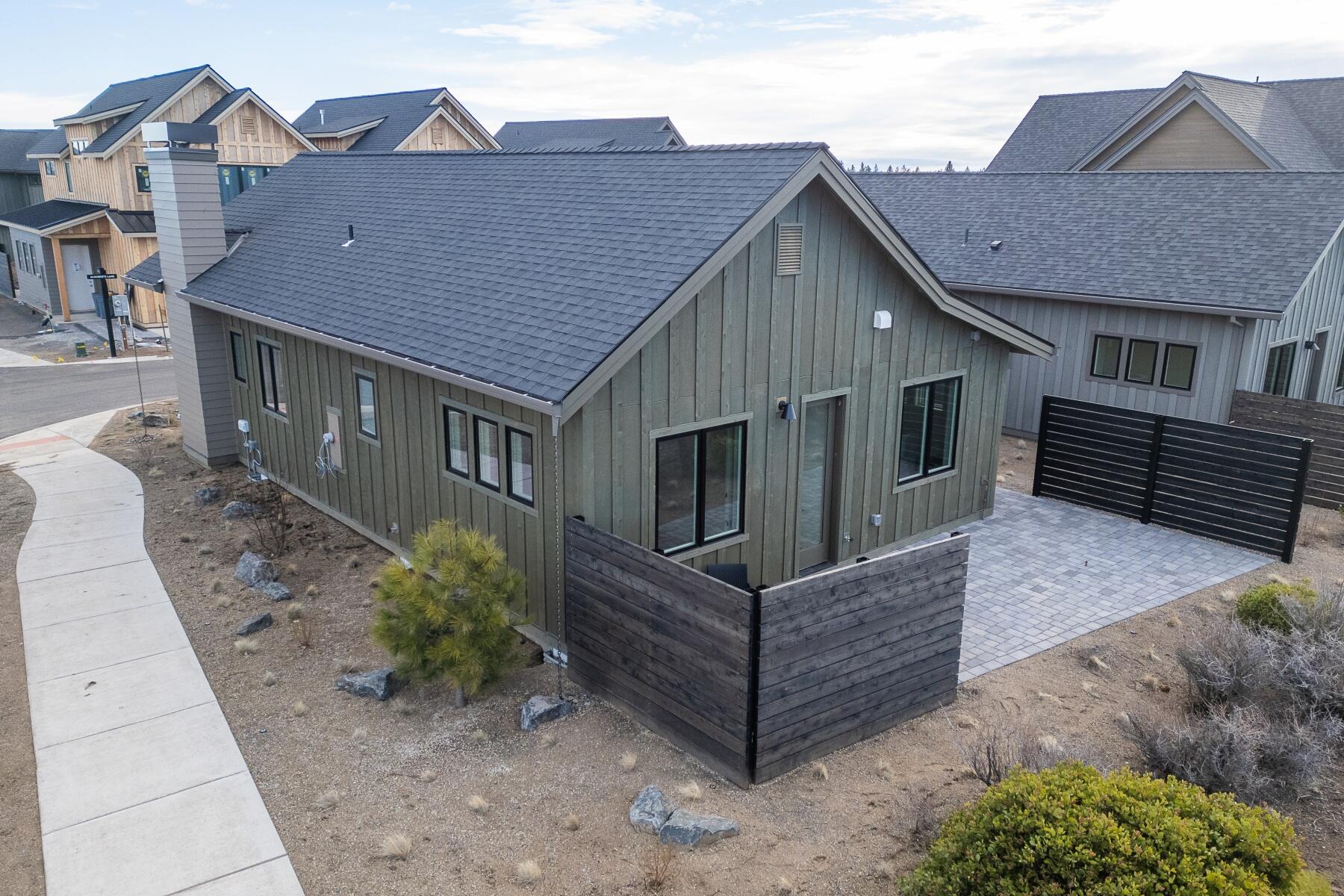 61297 McRoberts Lane, 33