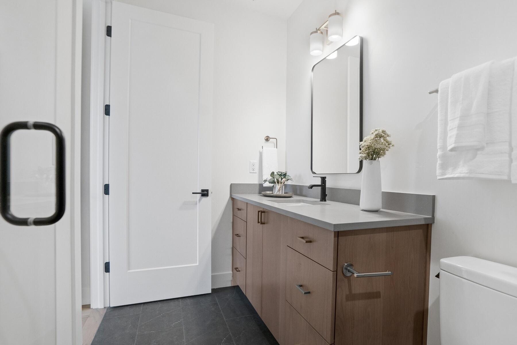 61297 McRoberts Lane, 33