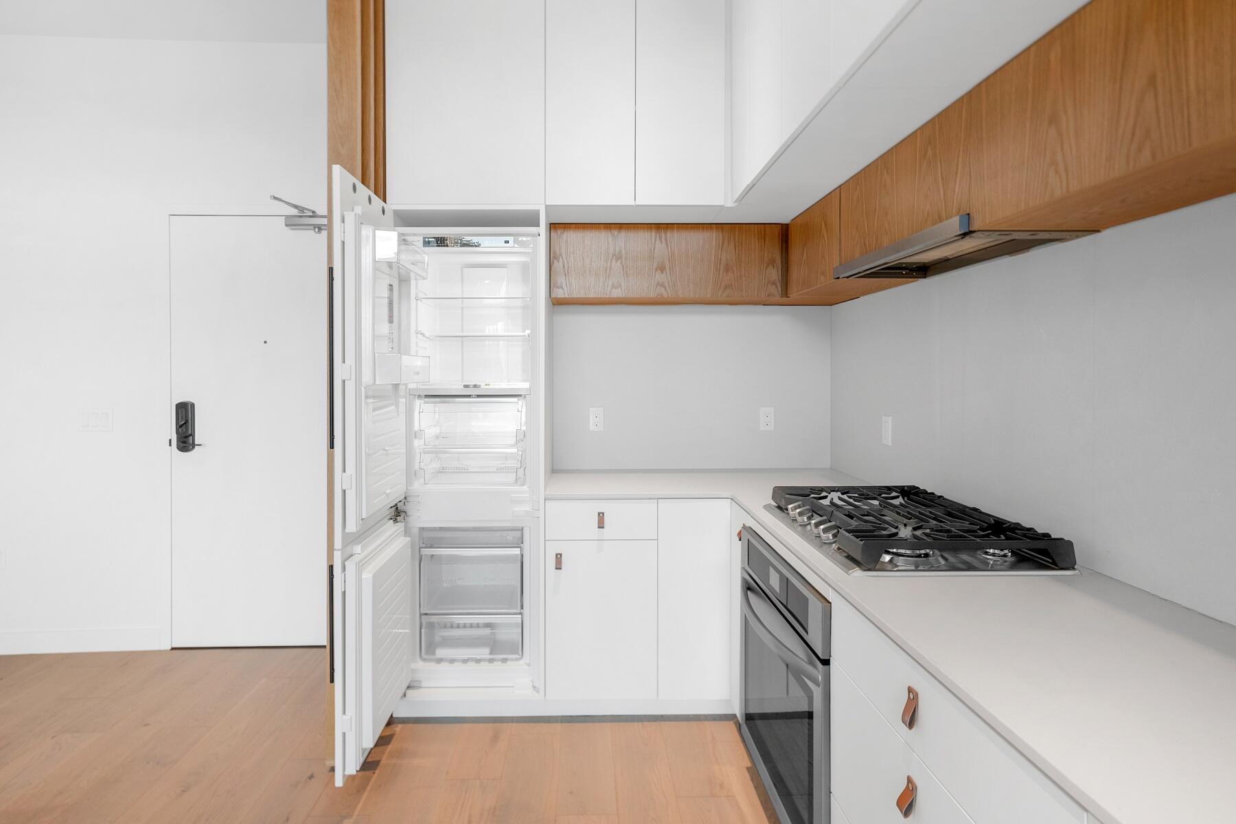 2745 NW Ordway Avenue, 312