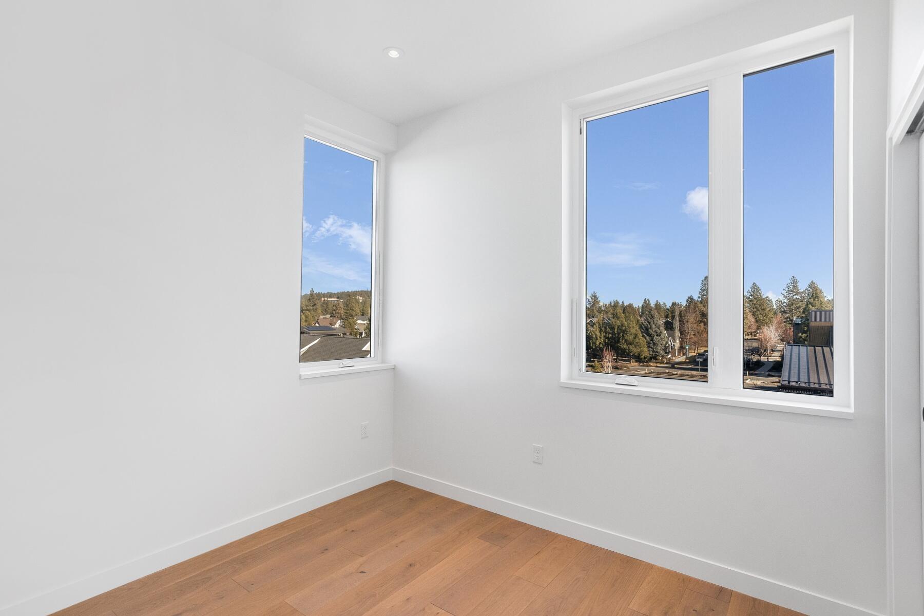 2745 NW Ordway Avenue, 312