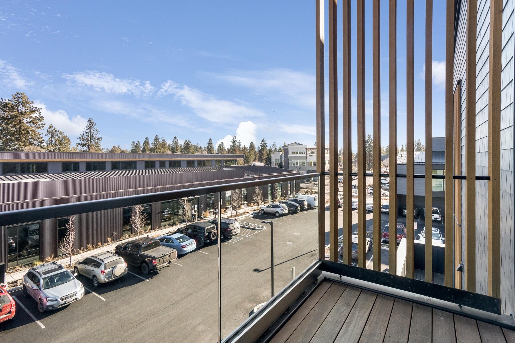 2745 NW Ordway Avenue, 312