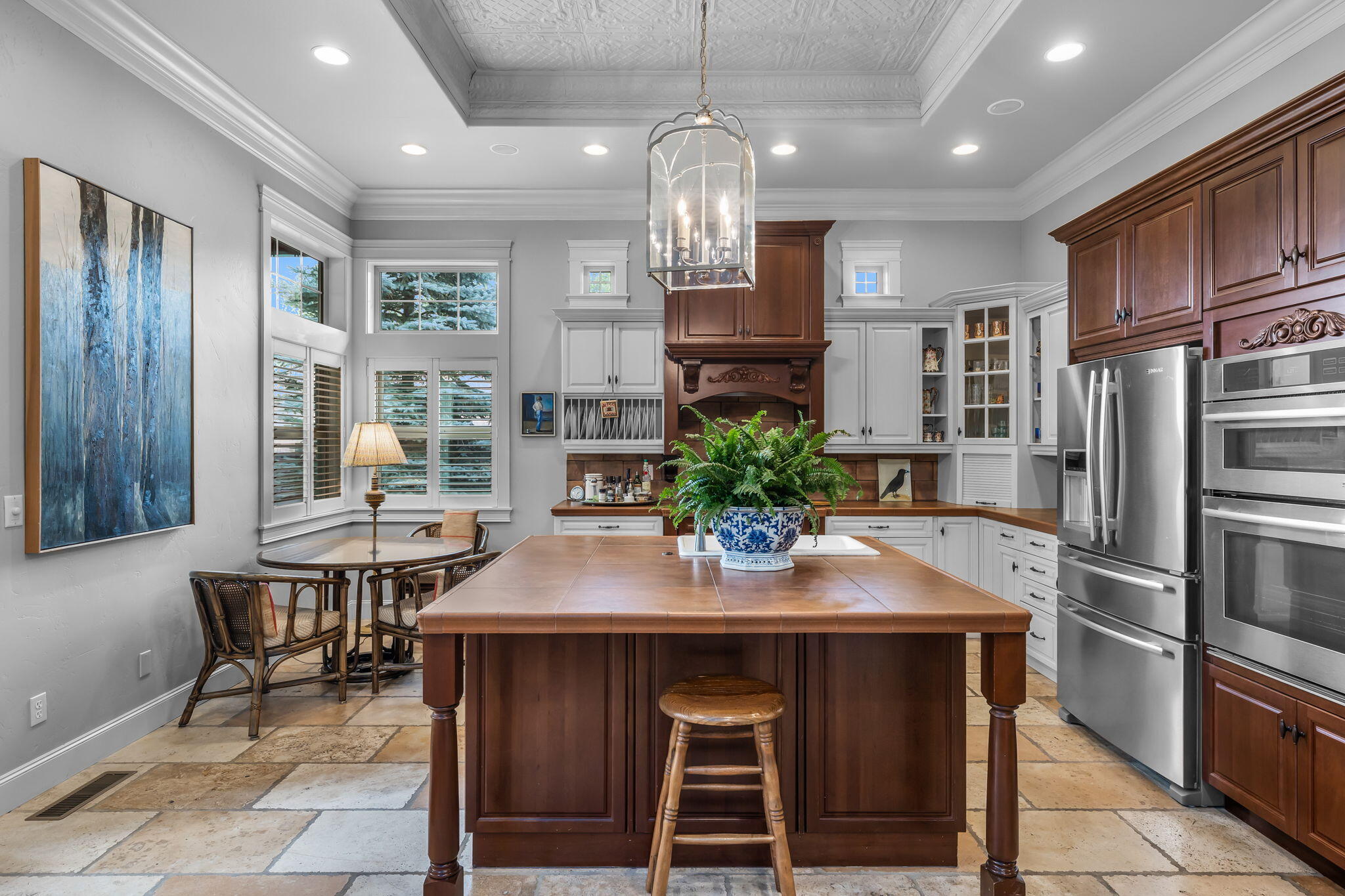 61305 Tam McArthur Loop