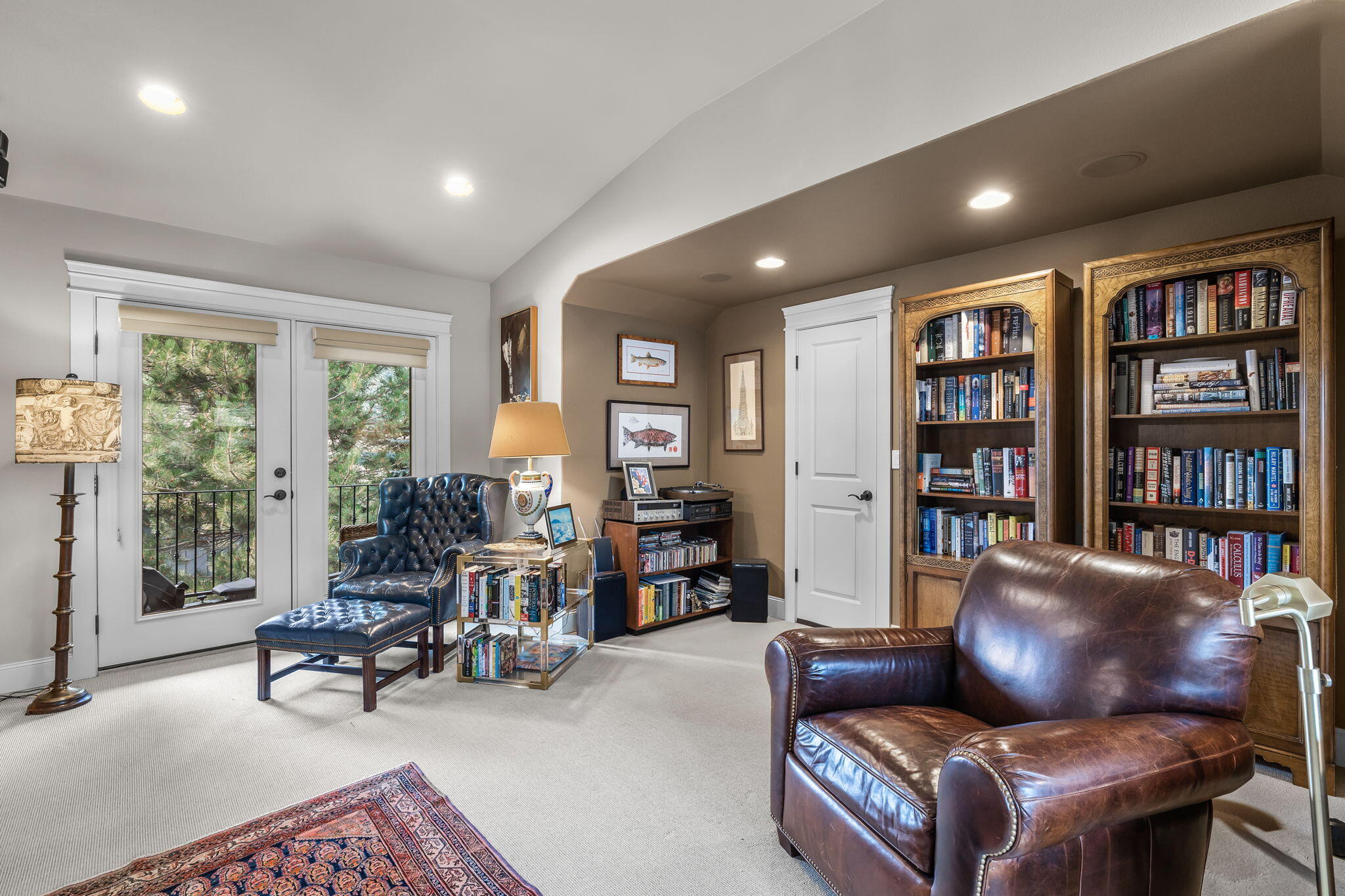 61305 Tam McArthur Loop