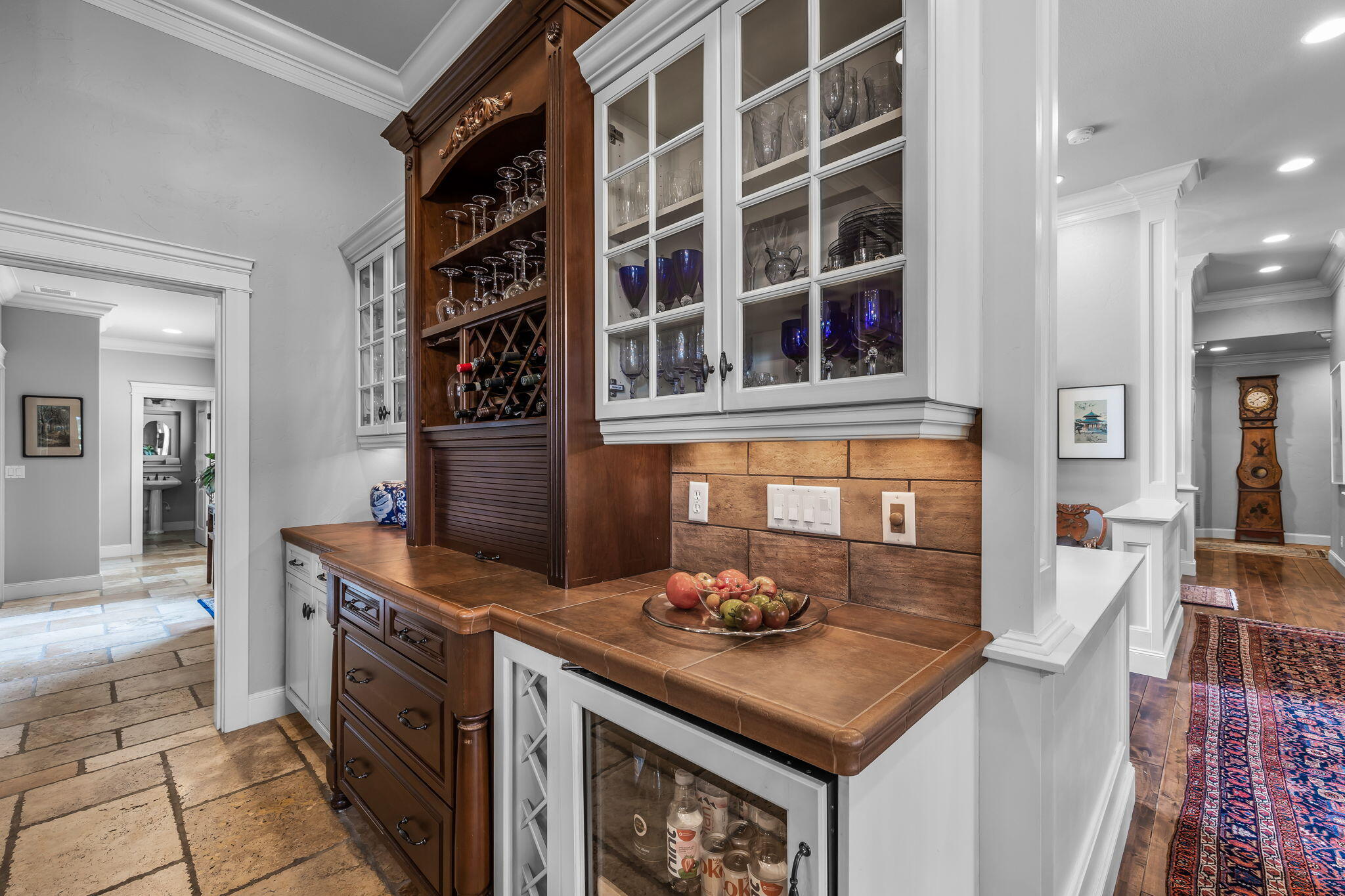 61305 Tam McArthur Loop