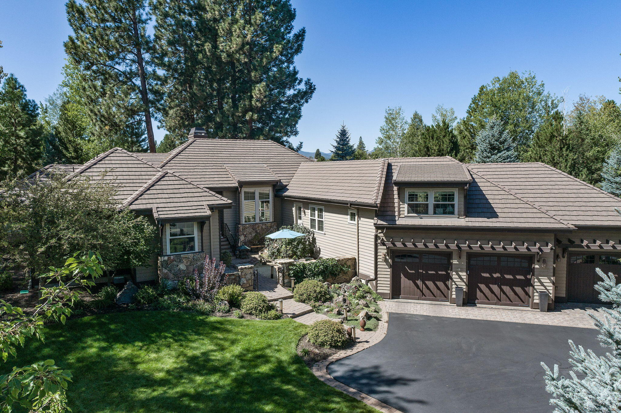 61305 Tam McArthur Loop